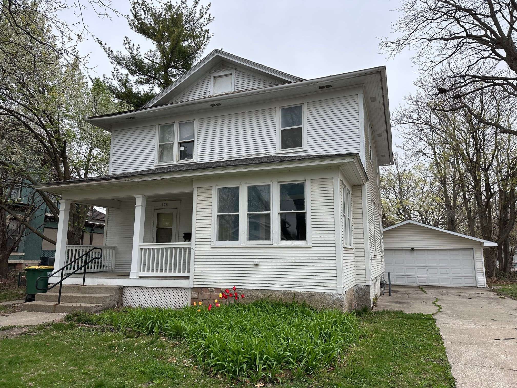 Winterset, IA 50273,513 E Jefferson Street