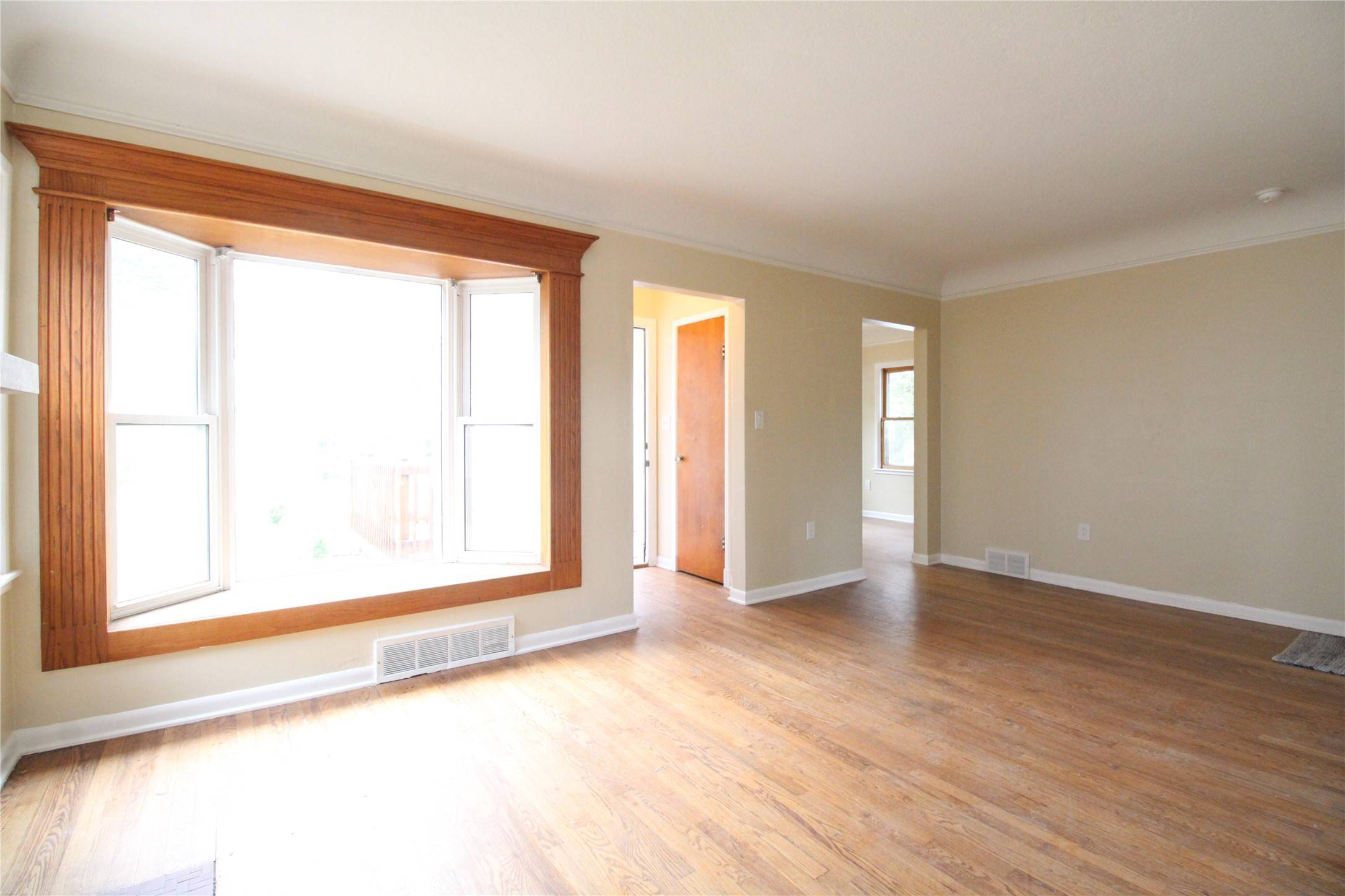 Windsor Heights, IA 50324,6807 Forest Court