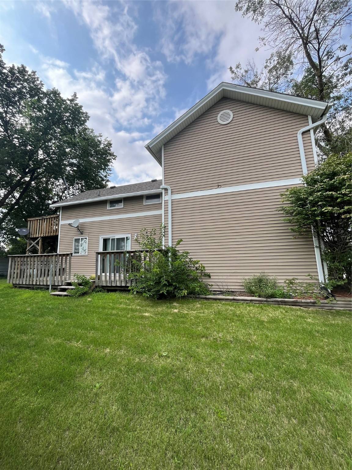 Altoona, IA 50009,604 1st Avenue S