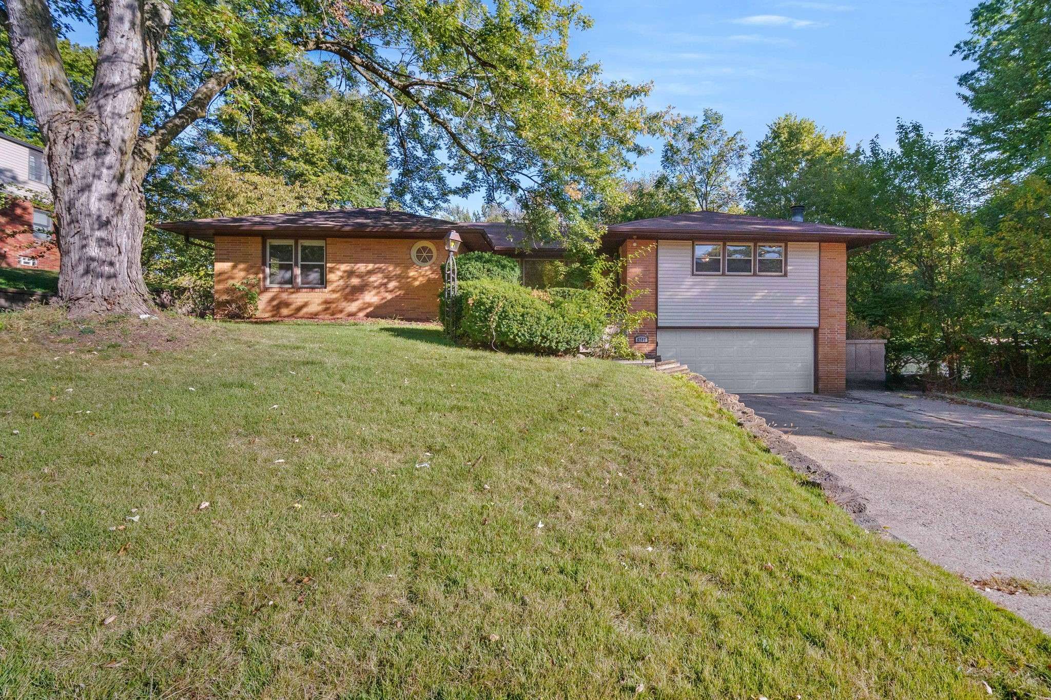 Des Moines, IA 50311,6207 Dagle Drive