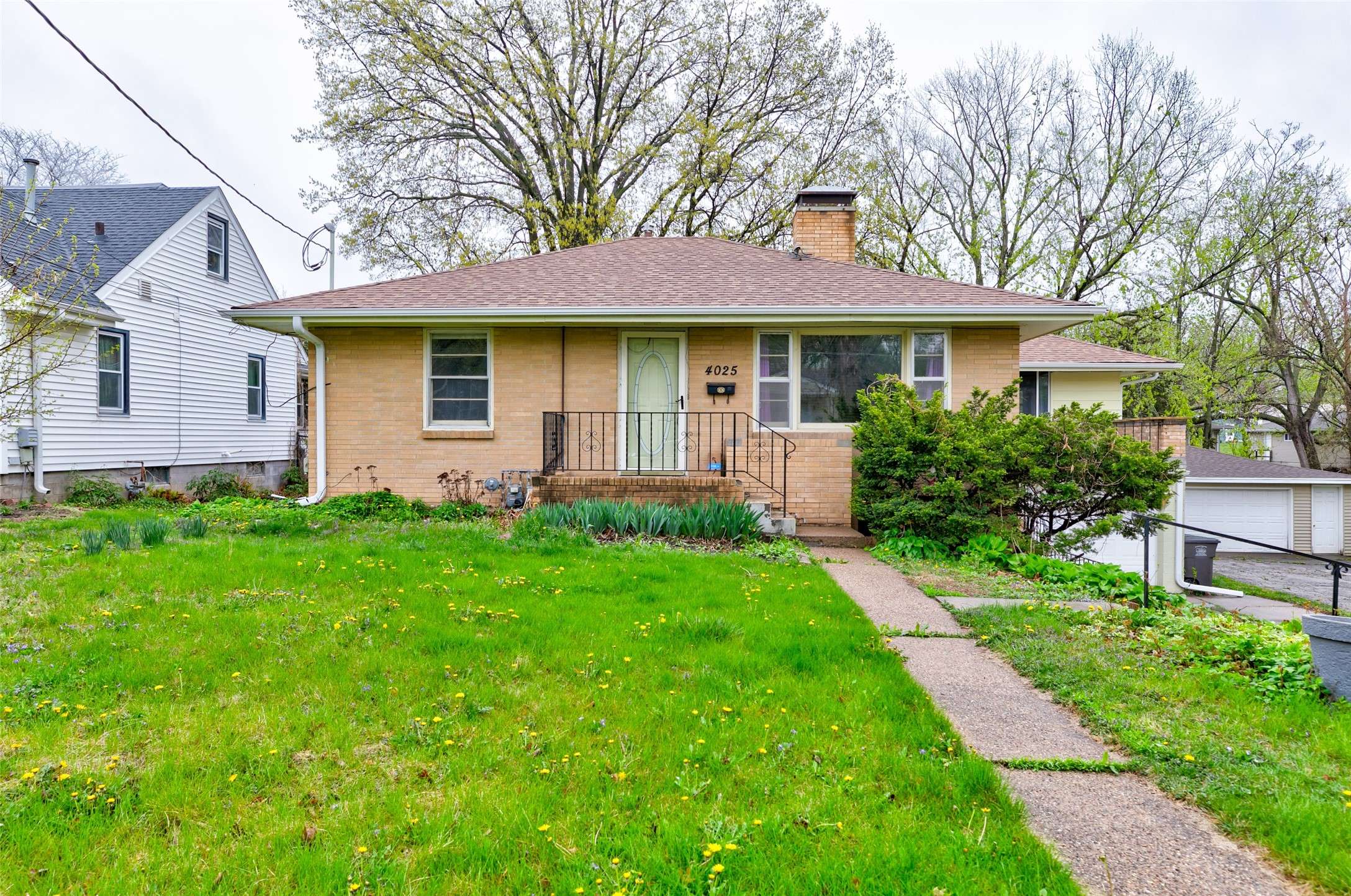 Des Moines, IA 50310,4025 54th Street