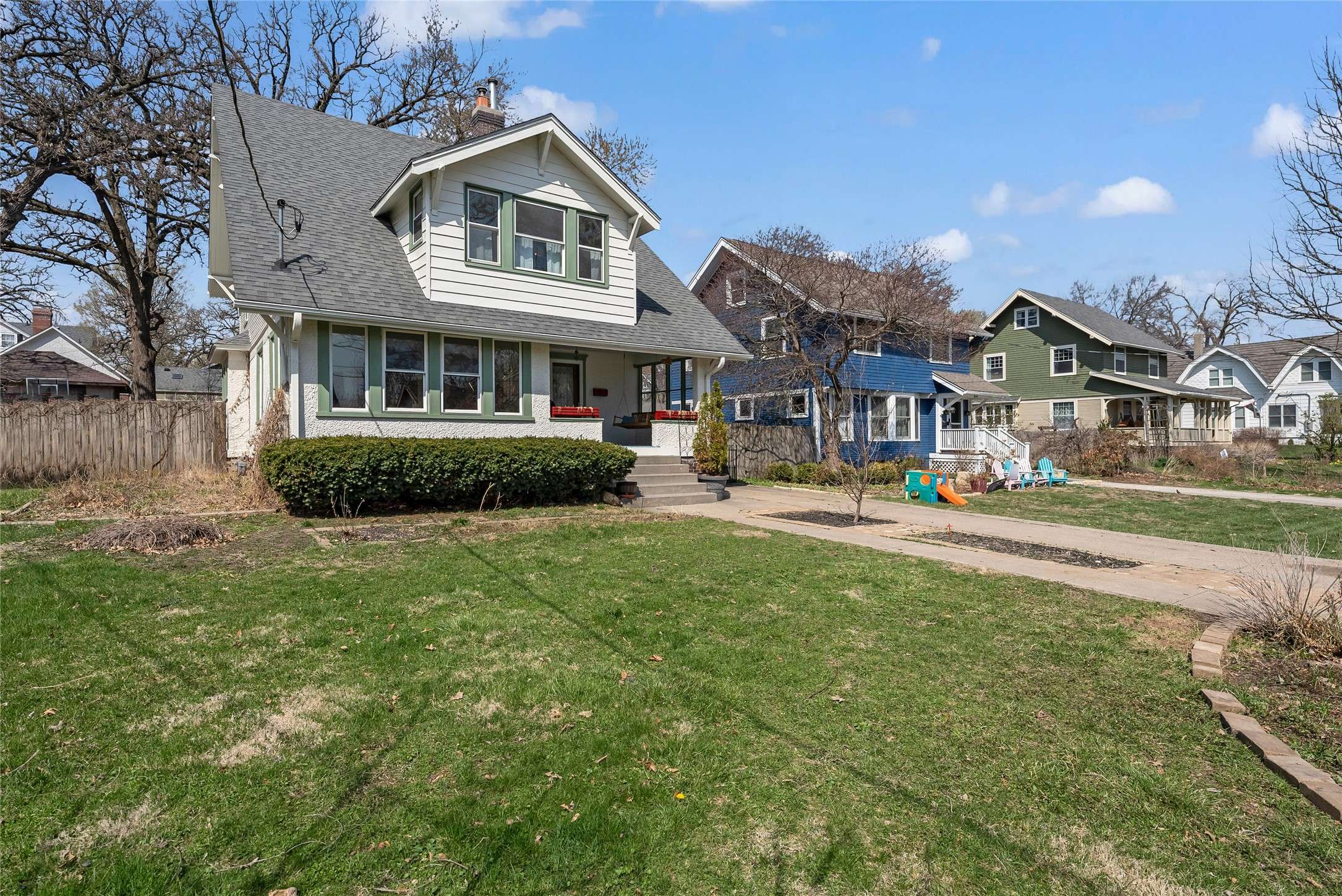 Des Moines, IA 50312,646 41st Street