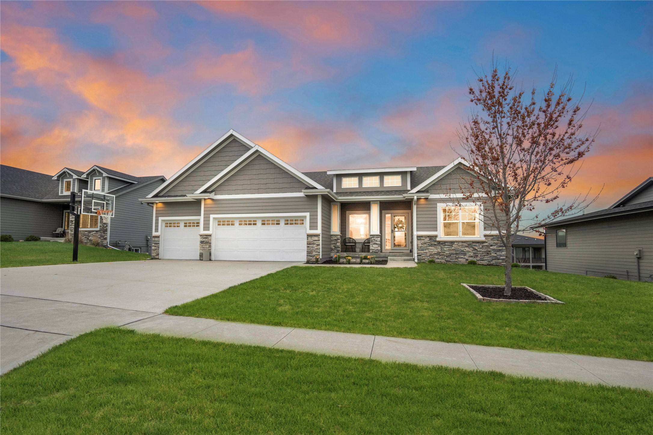 West Des Moines, IA 50266,10217 Queensland Road
