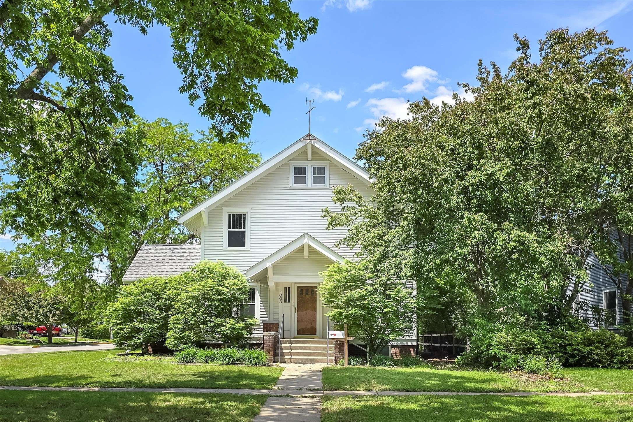 Ames, IA 50010,1003 Clark Avenue