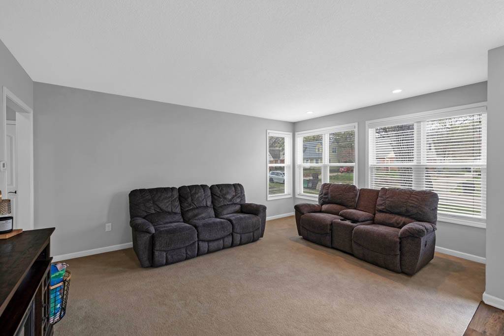 Des Moines, IA 50310,2409 33rd Street