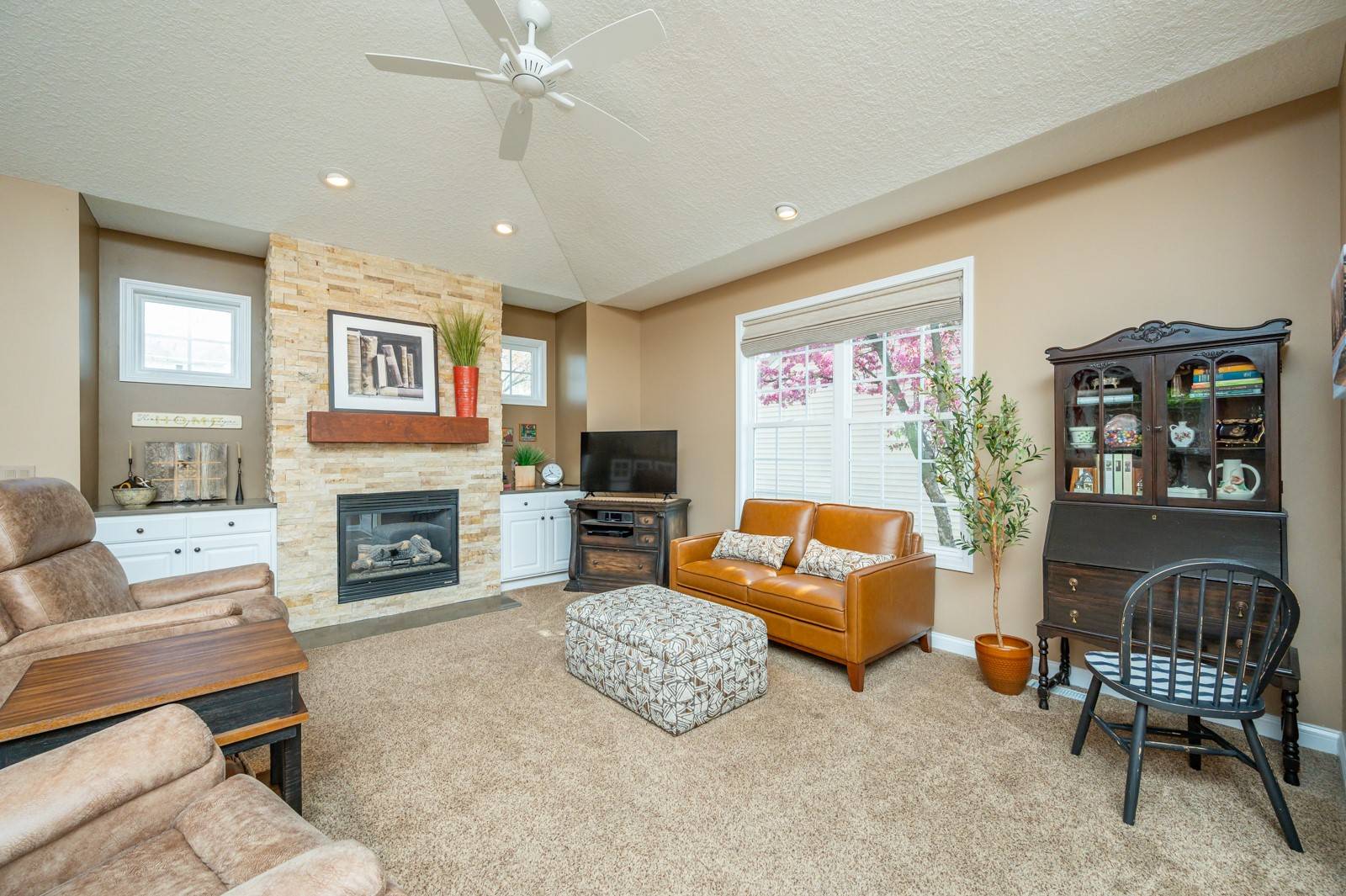 Urbandale, IA 50323,12711 Sunflower Drive