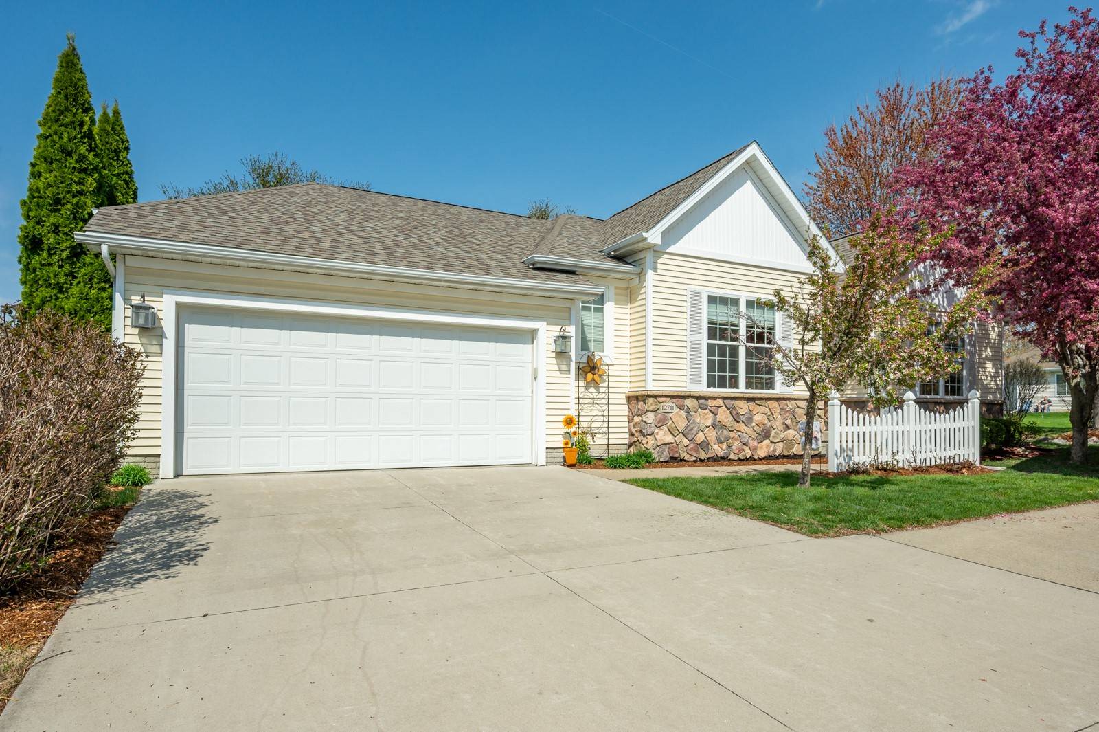 Urbandale, IA 50323,12711 Sunflower Drive