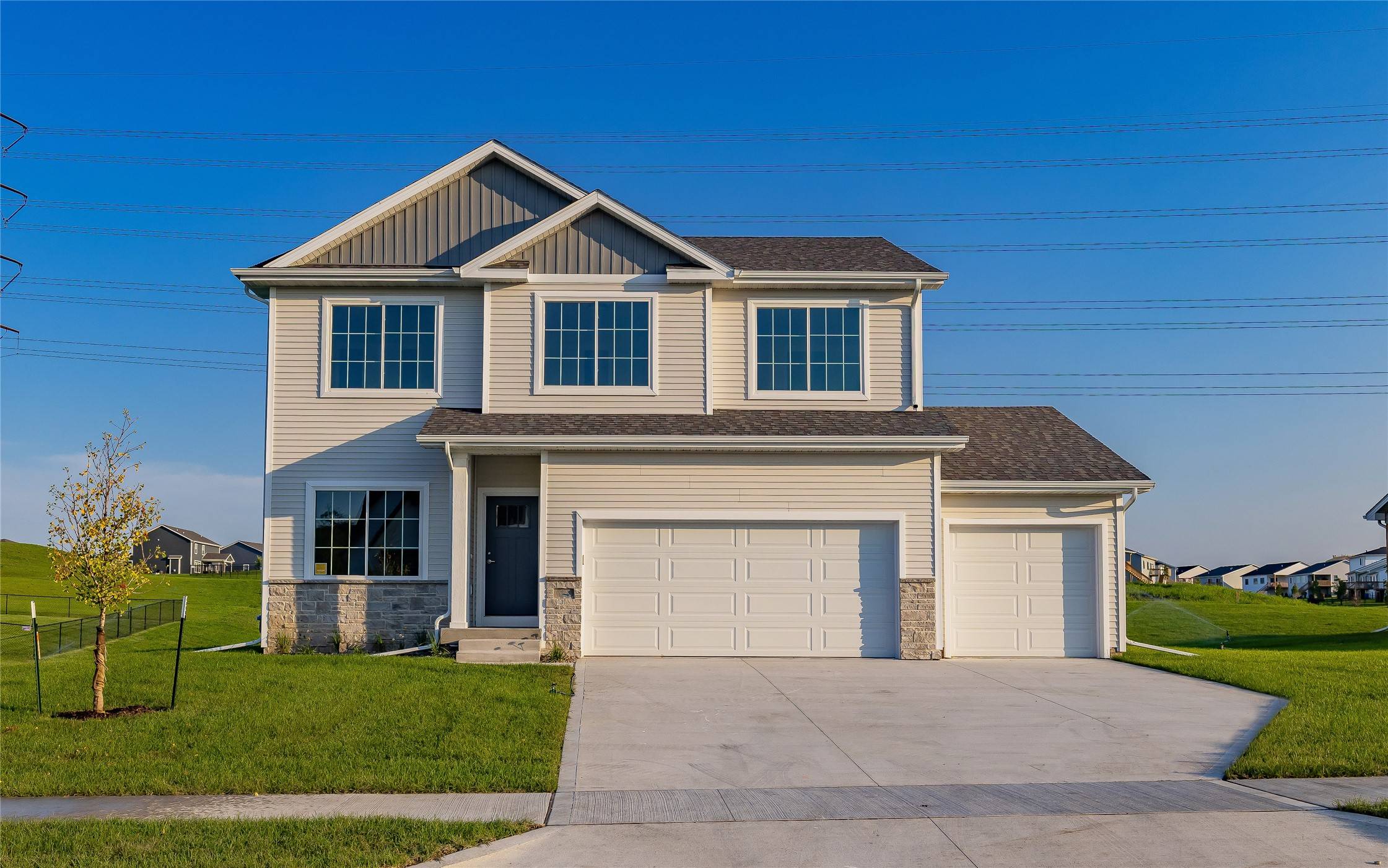 Urbandale, IA 50323,16508 Ironwood Lane
