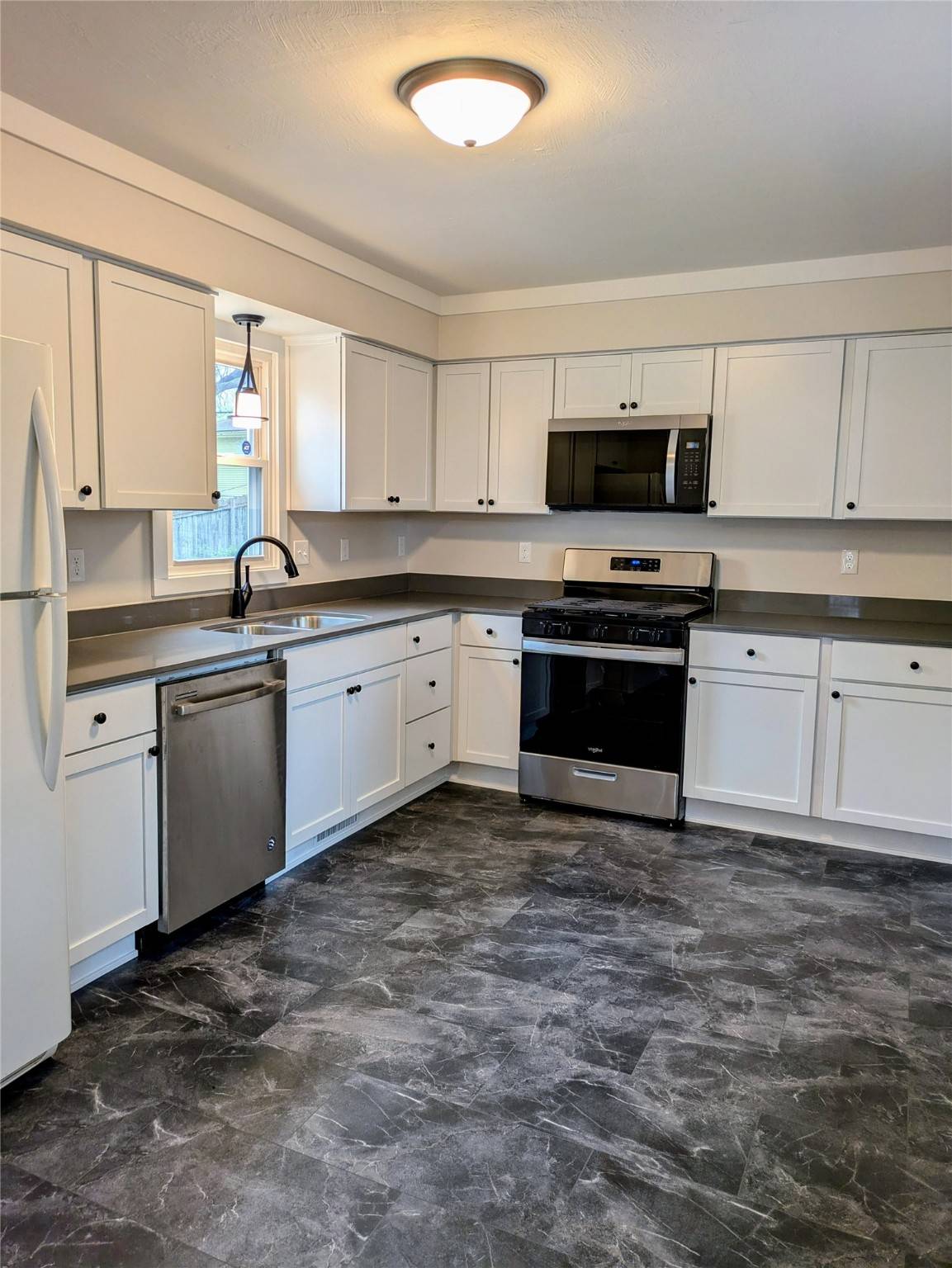 Des Moines, IA 50313,1300 NE 50th Place