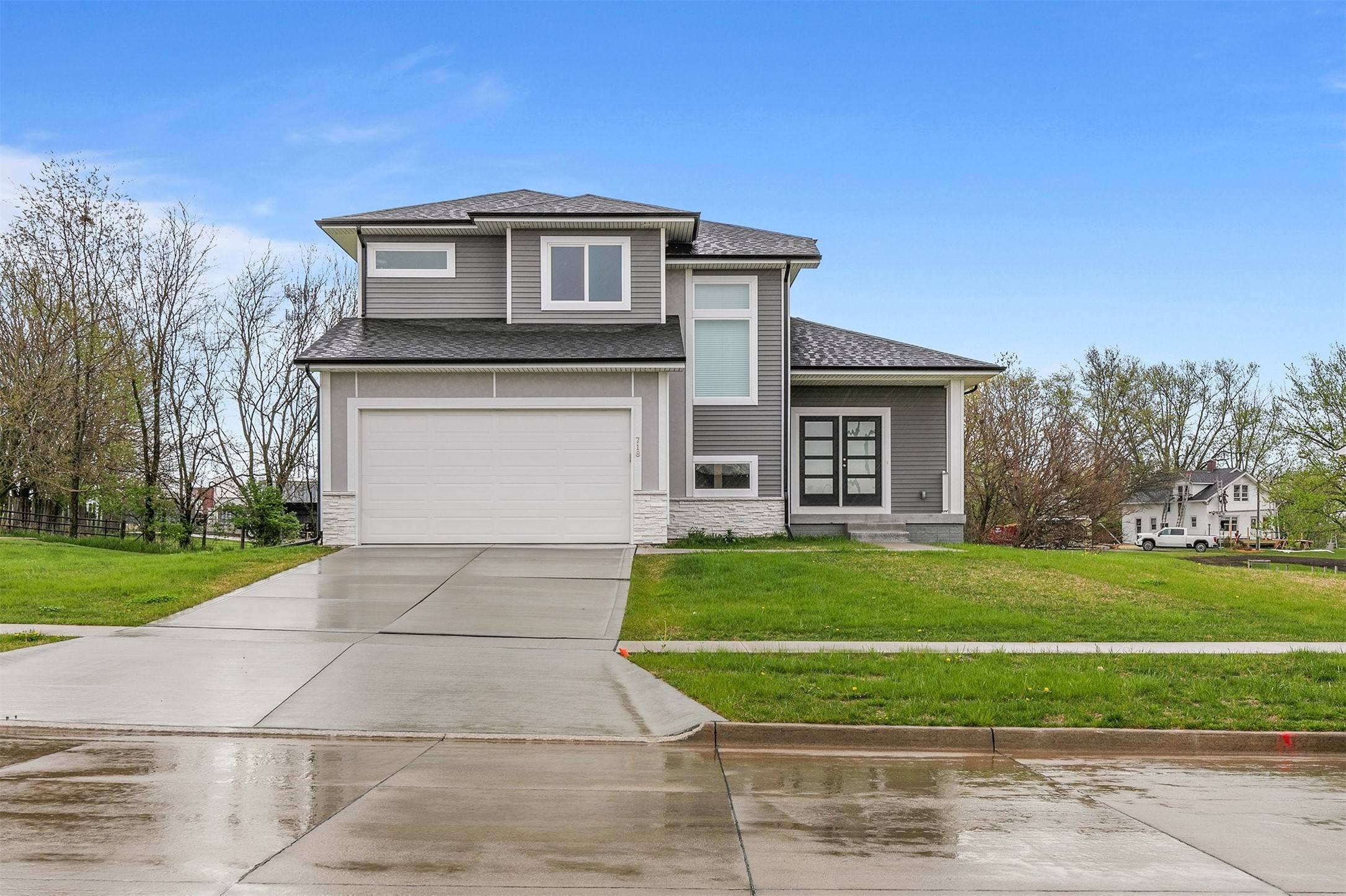Pella, IA 50219,718 Fountain View Drive
