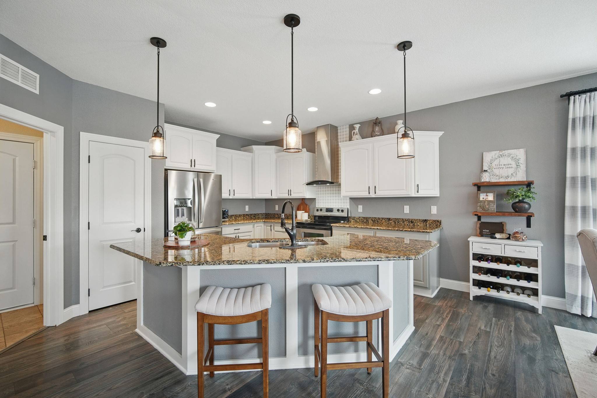 Clive, IA 50325,4474 NW 165th Street