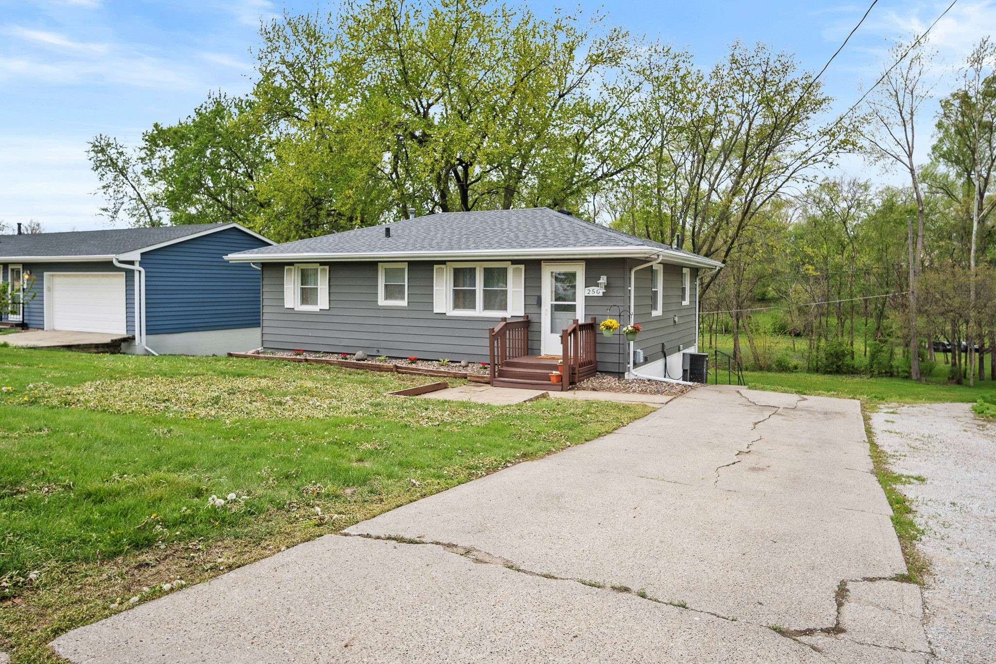 Pleasant Hill, IA 50327,250 N Pleasant Hill Boulevard