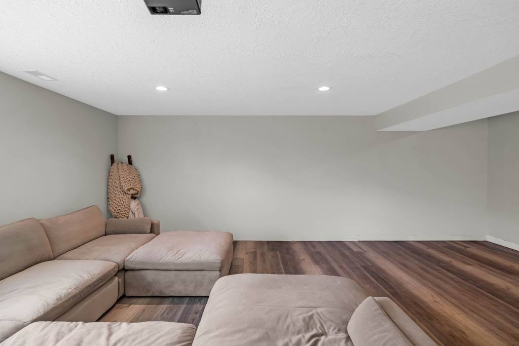 Ankeny, IA 50021,415 NE 47th Street