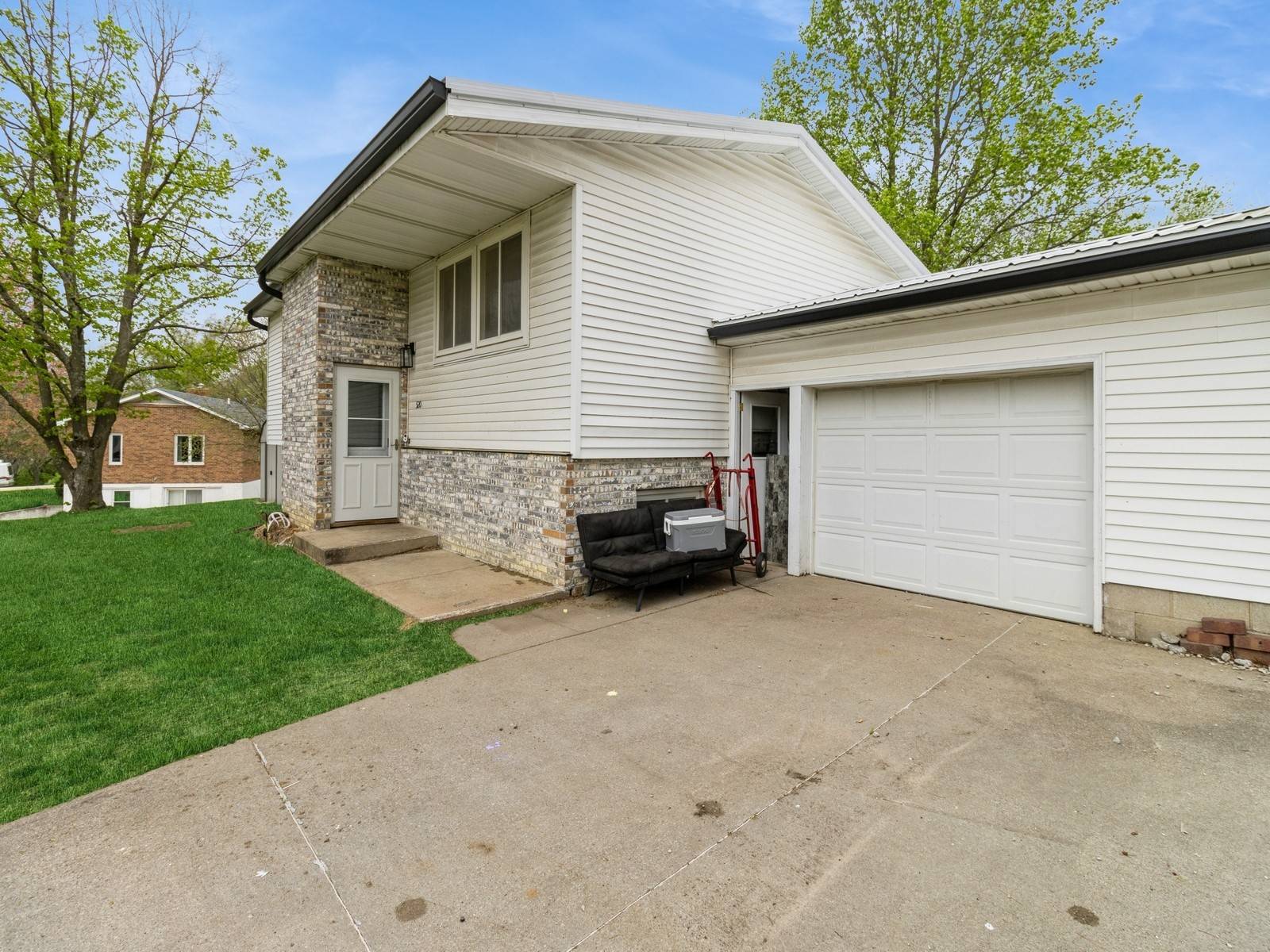 Lamoni, IA 50140,520 Lakeview Drive
