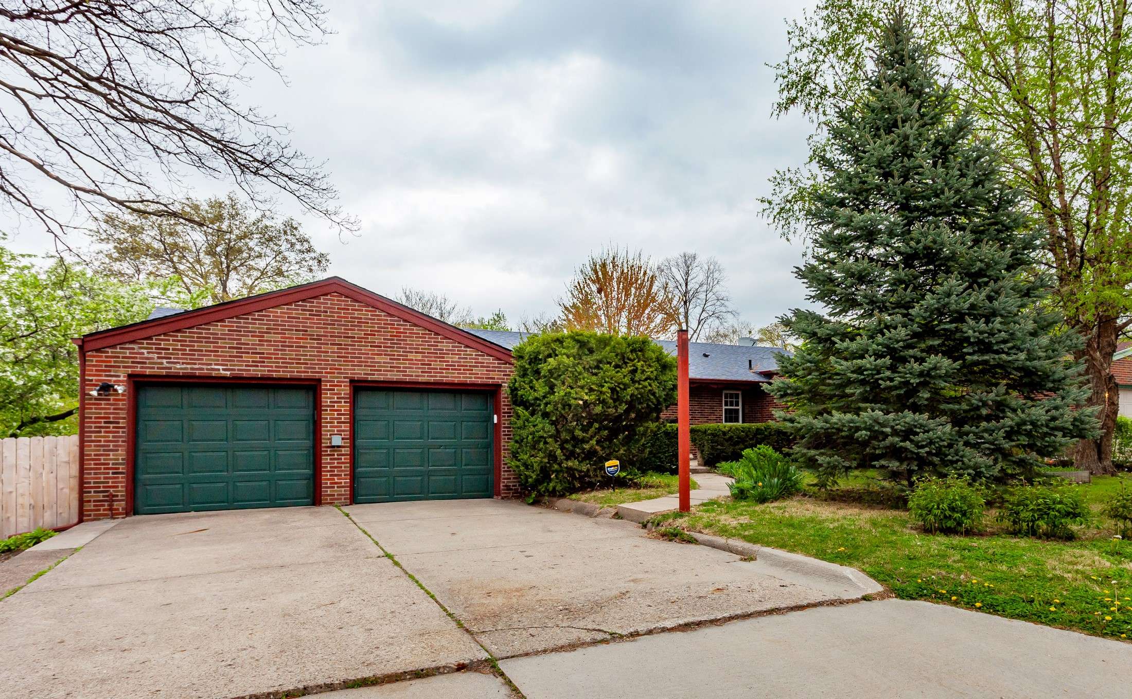 Windsor Heights, IA 50324,6915 Colby Avenue