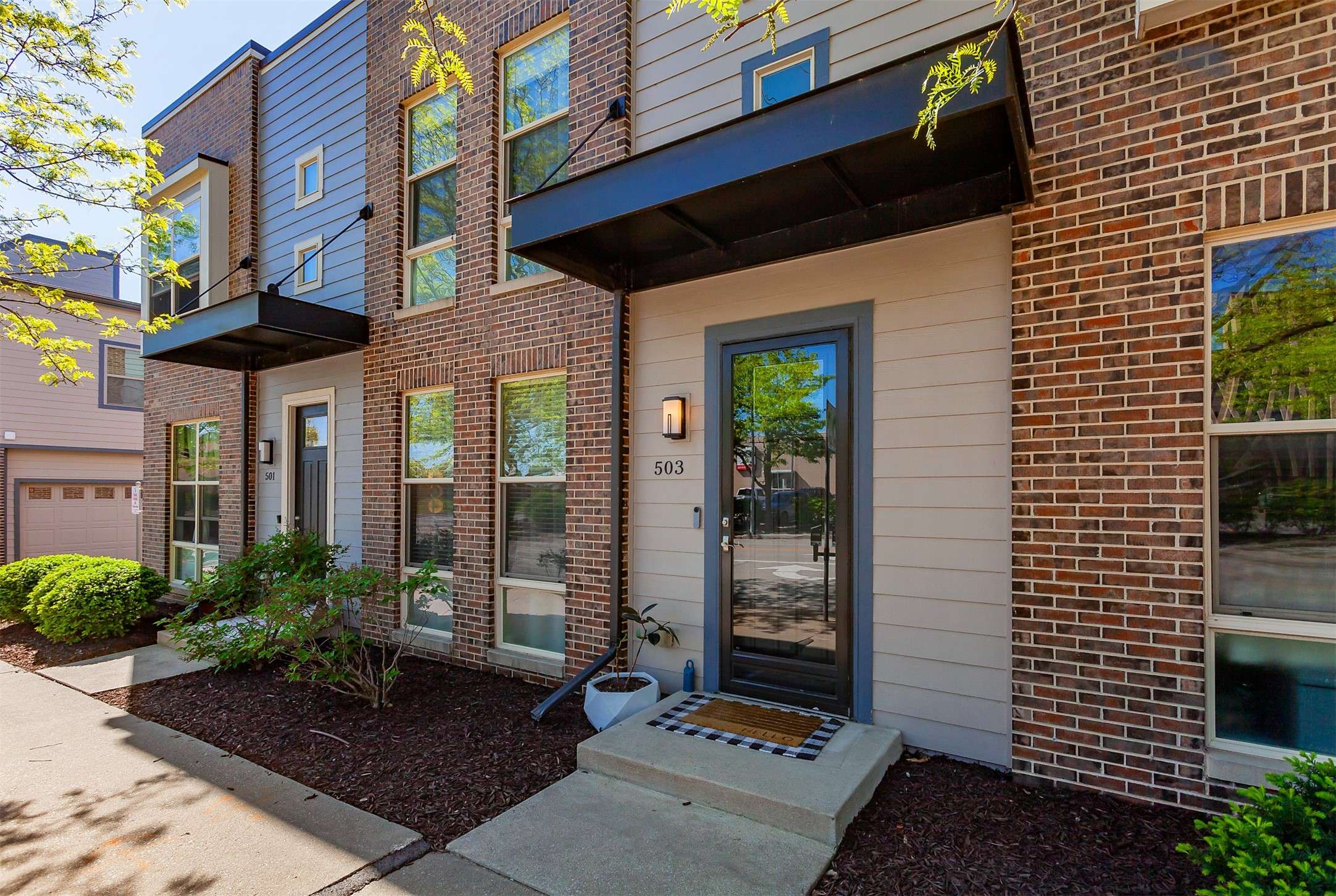 Des Moines, IA 50309,214 Watson Powell Jr Way #503