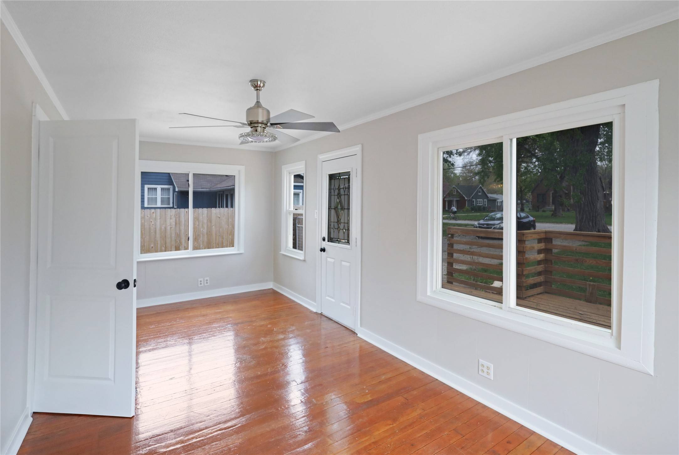 Des Moines, IA 50310,2704 50th Street