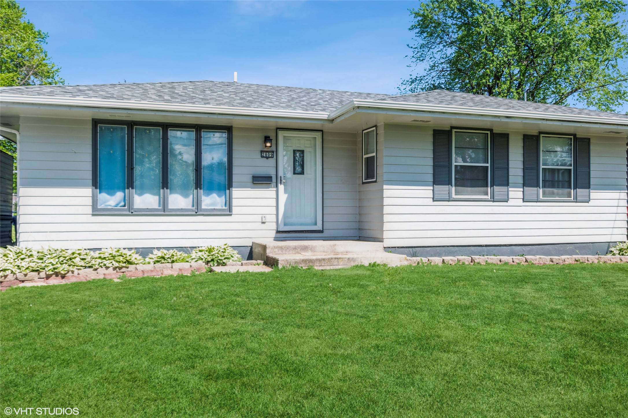 Des Moines, IA 50317,2809 E 41st Street