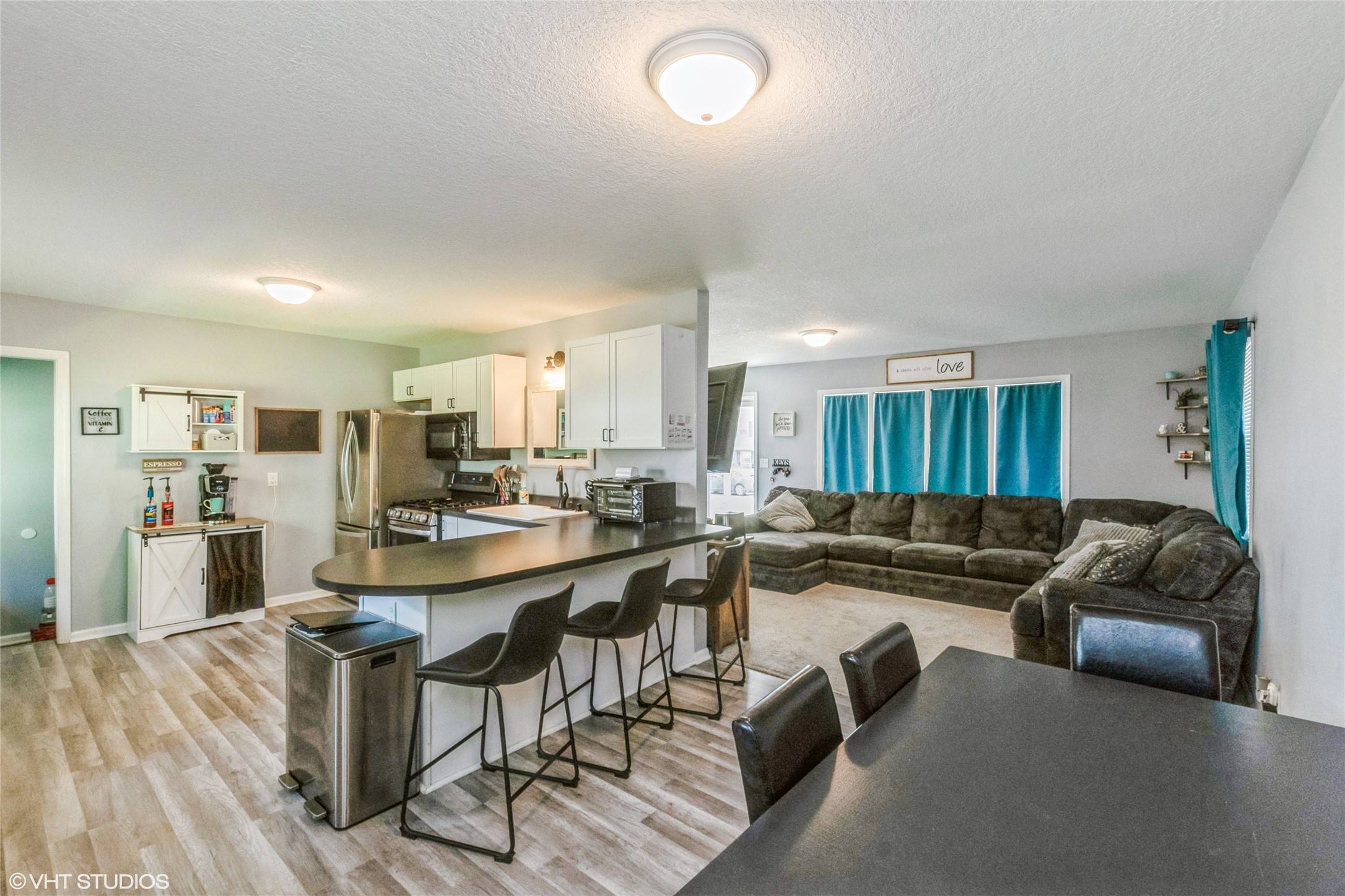 Des Moines, IA 50317,2809 E 41st Street