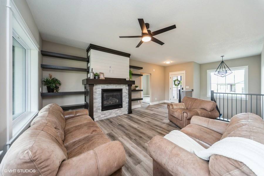 Des Moines, IA 50320,7040 Lake Ridge Avenue