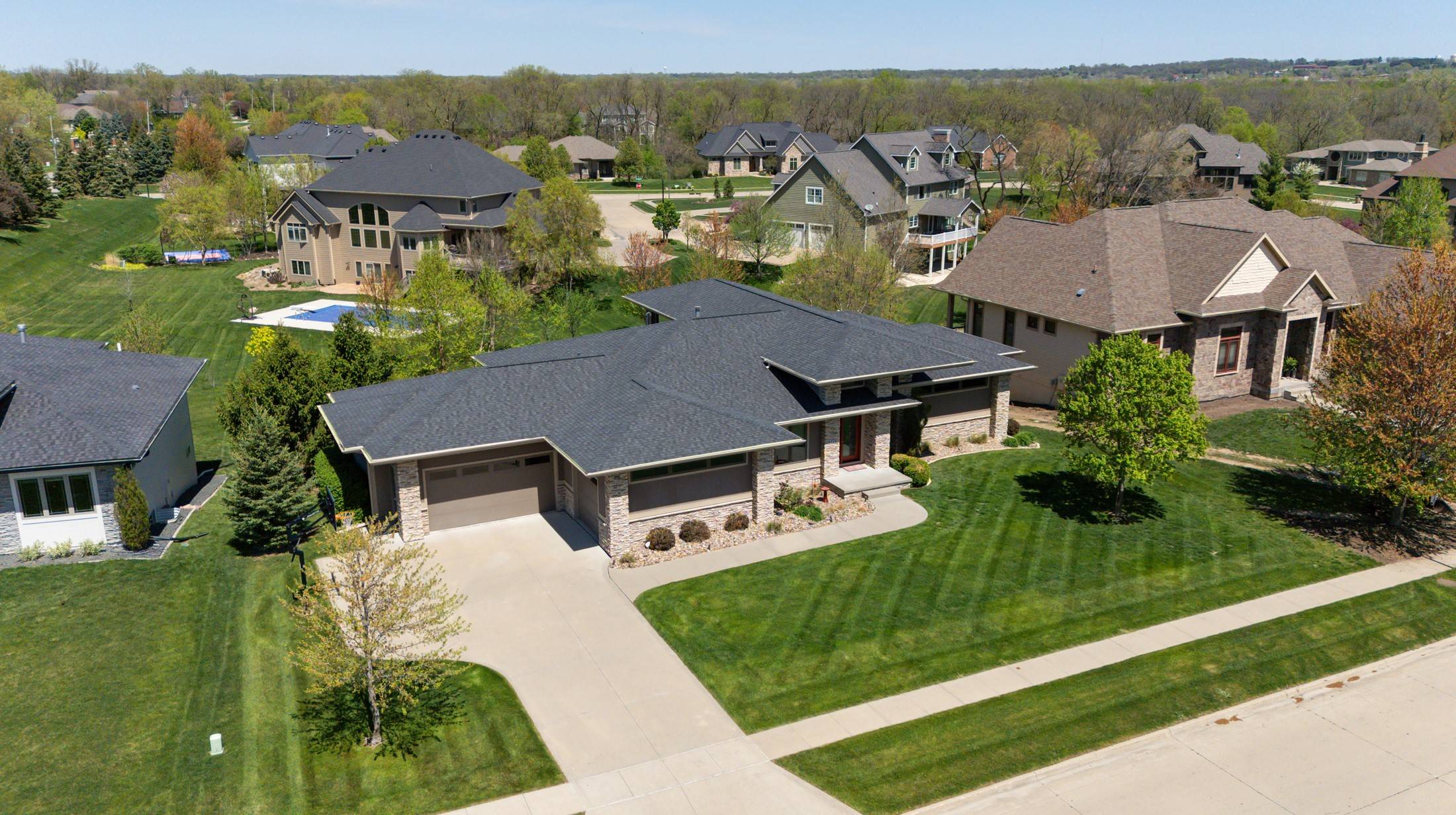 Johnston, IA 50131,8513 Prairie Ridge Drive