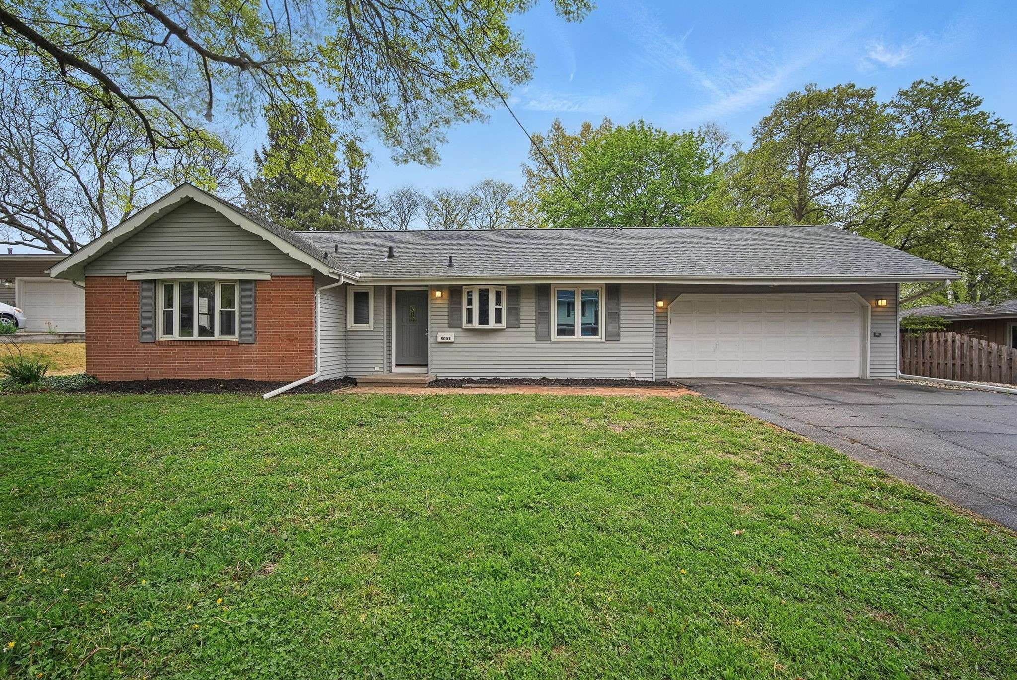 Des Moines, IA 50315,5001 SW 17th Street