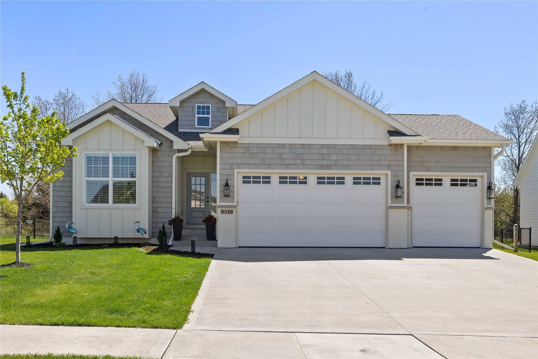 Ankeny, IA 50021,3319 NE 8th Street