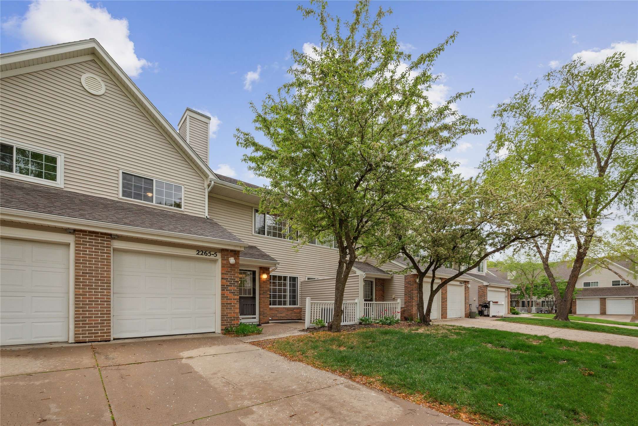 West Des Moines, IA 50265,2265 Grand Avenue