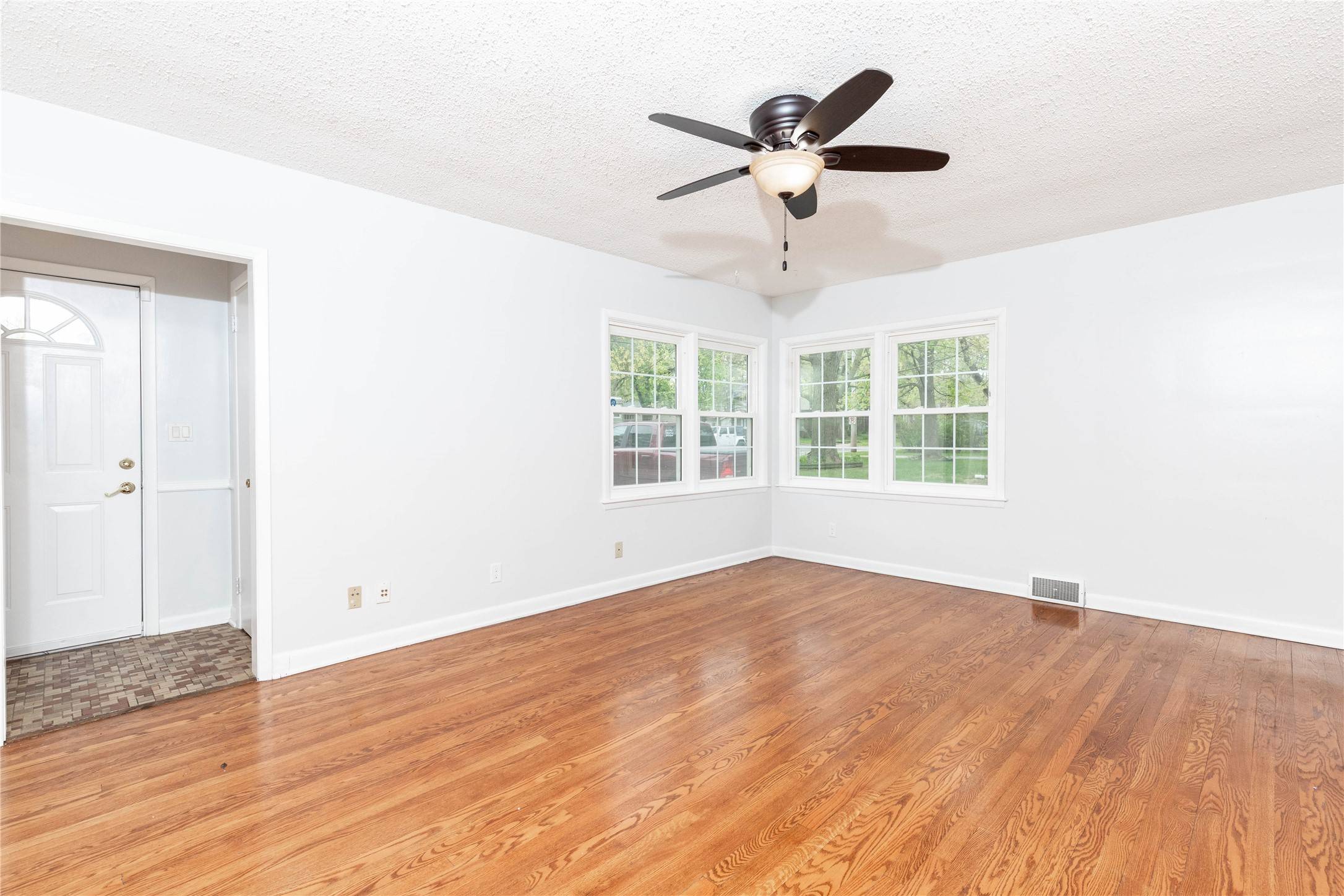 Urbandale, IA 50322,3200 64th Street