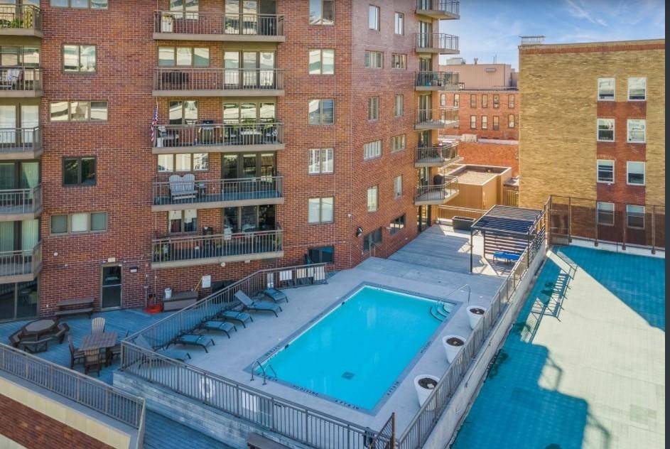 Des Moines, IA 50309,300 Walnut Street #1407