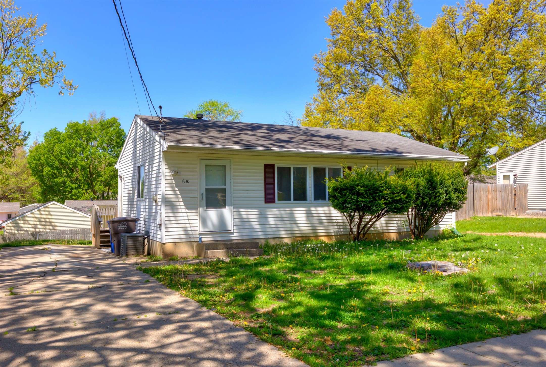 Des Moines, IA 50315,4110 SE 11th Street
