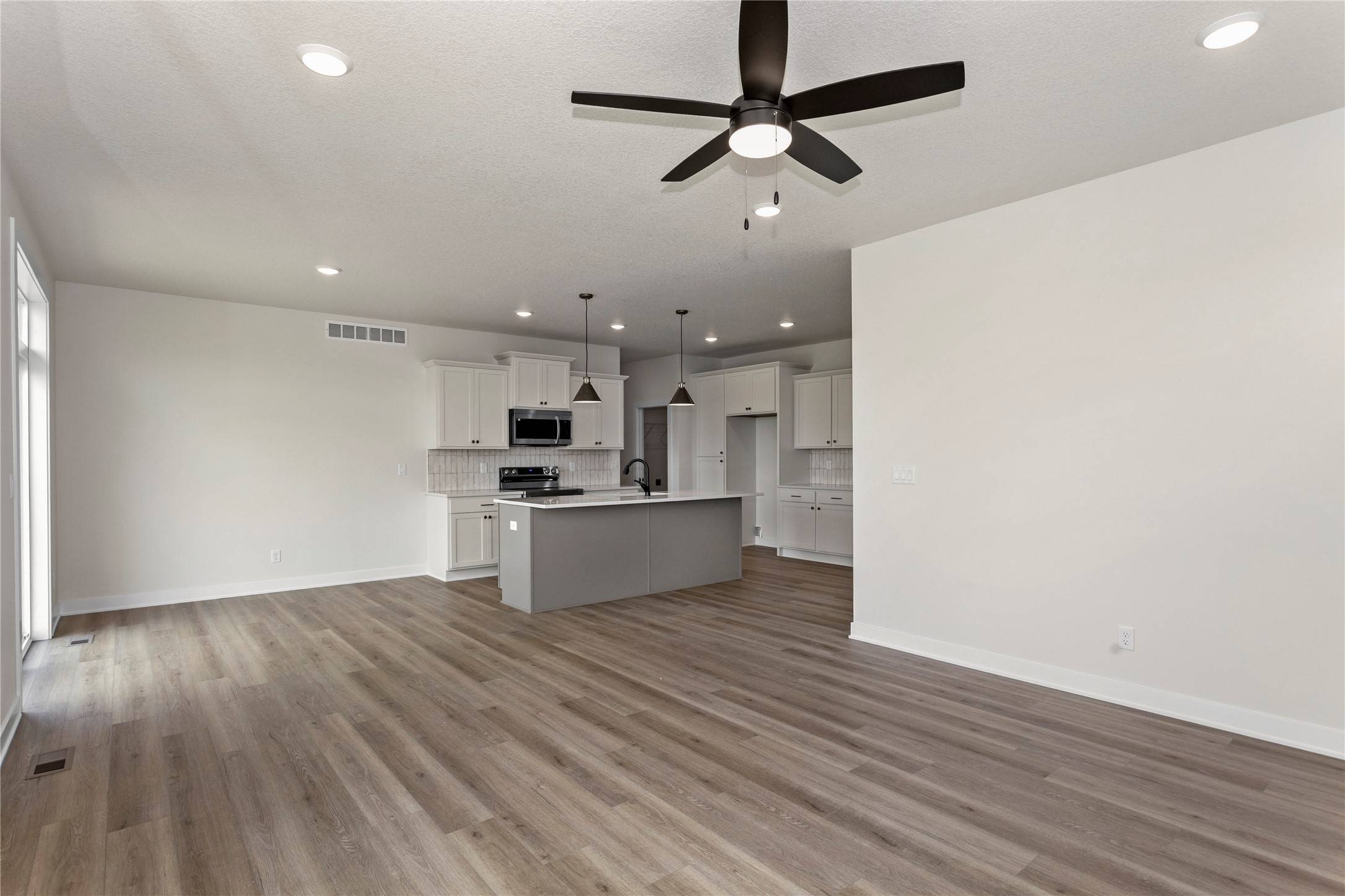 Waukee, IA 50263,935 11th Street