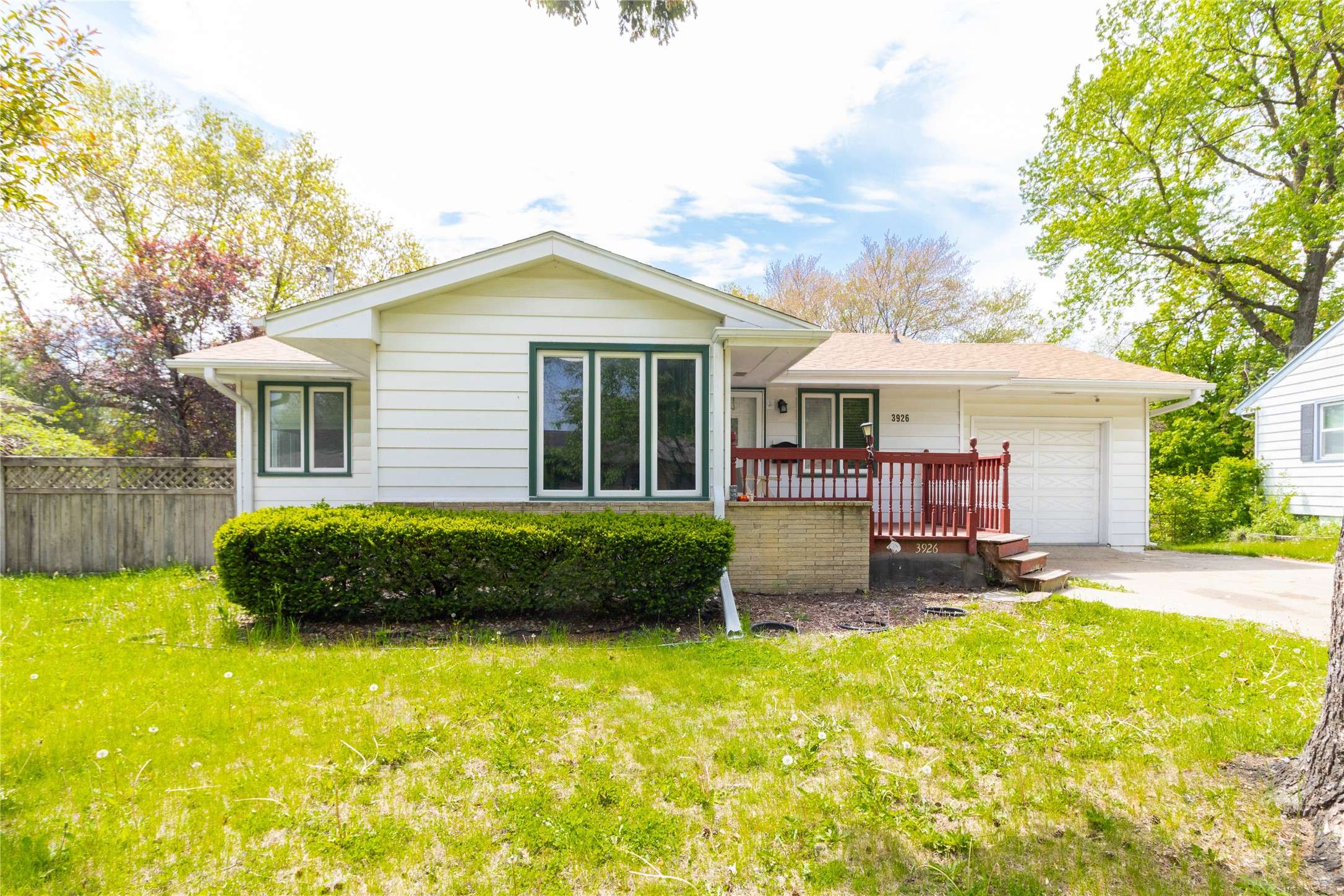 Des Moines, IA 50310,3926 Lynner Drive