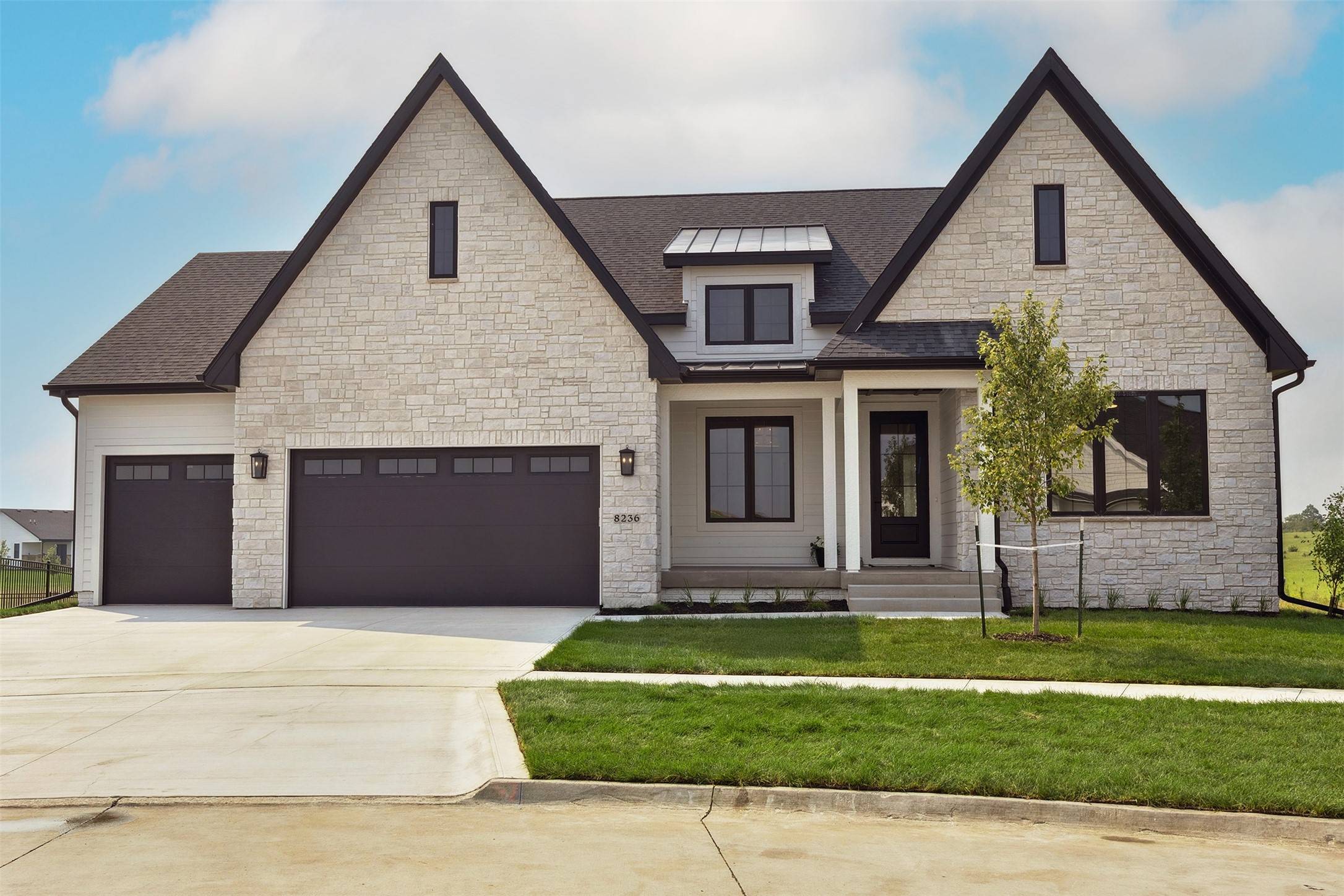 Johnston, IA 50131,8236 Mahon Court