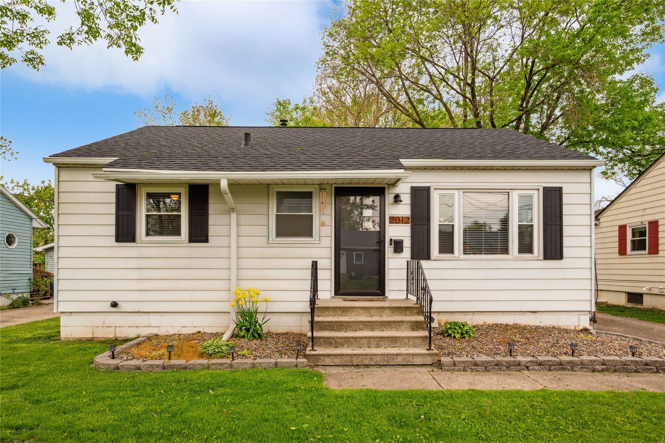 Des Moines, IA 50322,2012 61st Street