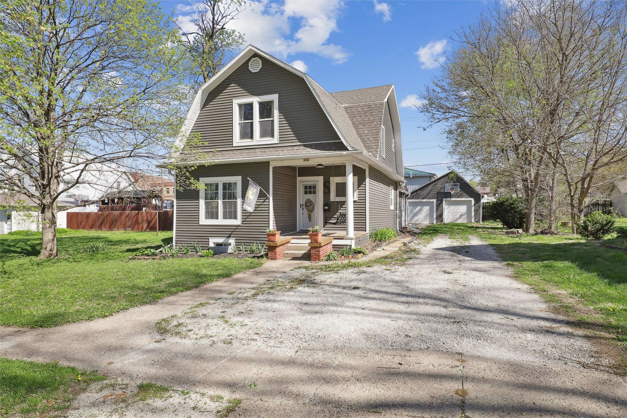 Guthrie Center, IA 50115,505 Prairie Street