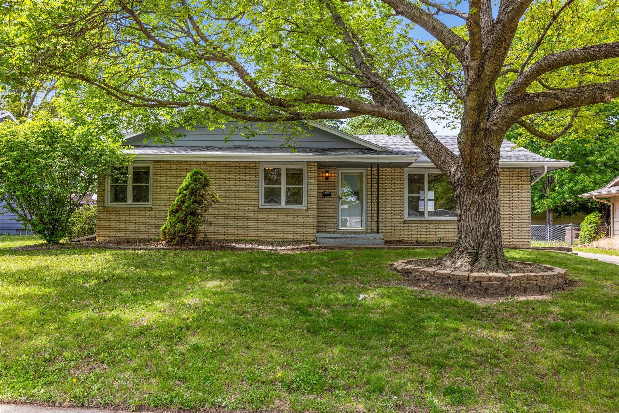 Des Moines, IA 50310,4100 29th Street