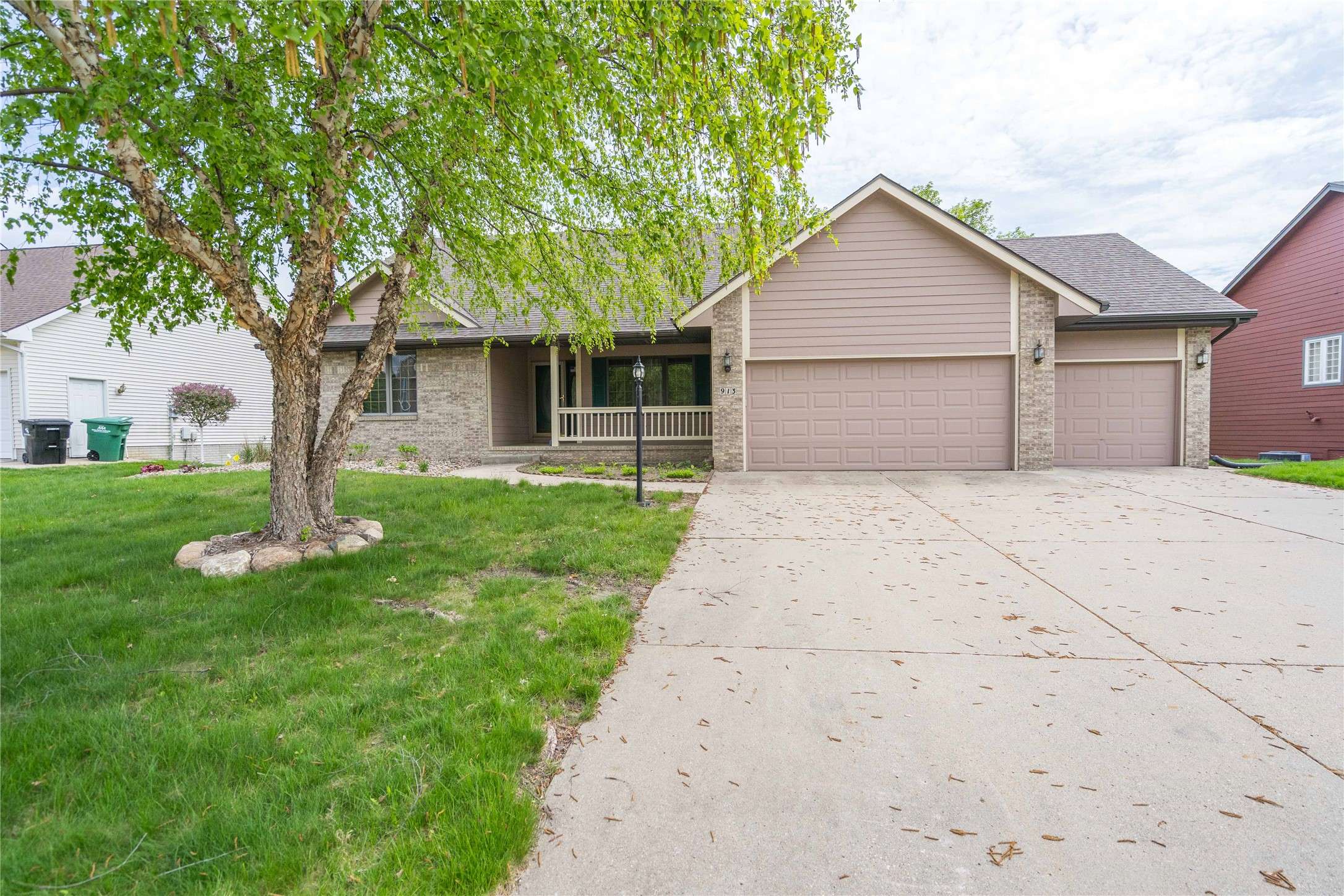 Ankeny, IA 50021,913 NE 24th Court