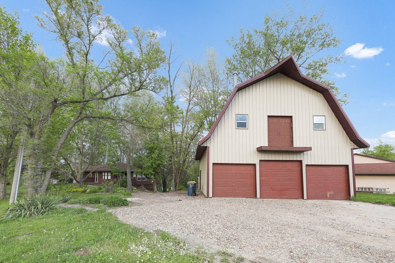 Pella, IA 50219,2226 Idaho Drive