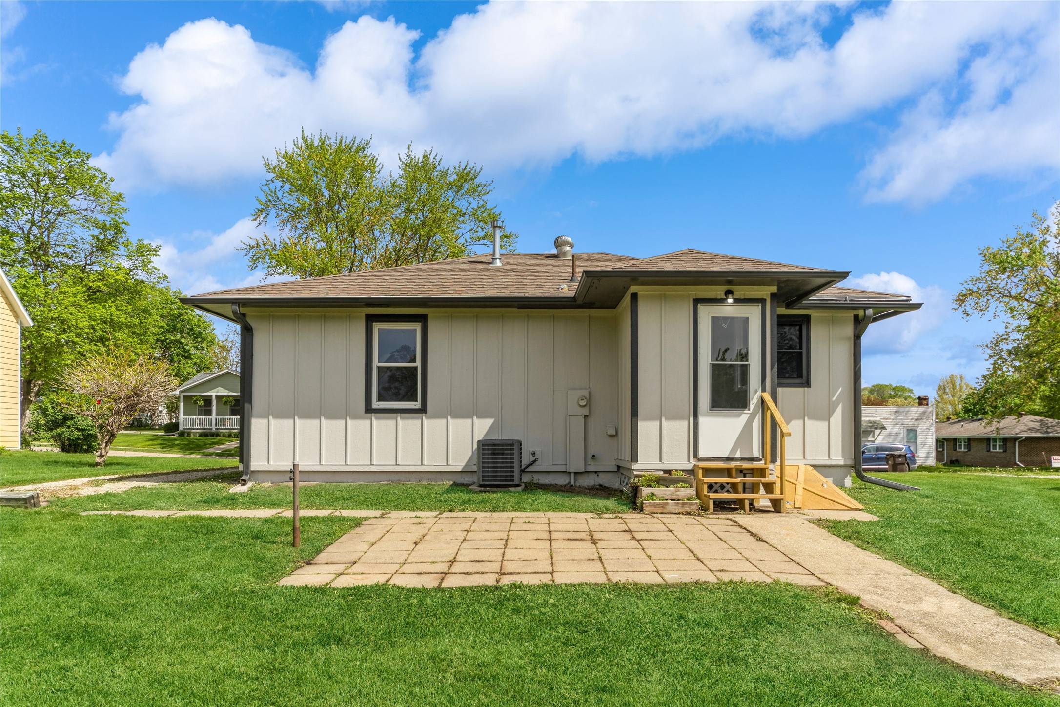 Winterset, IA 50273,408 E Benton Street