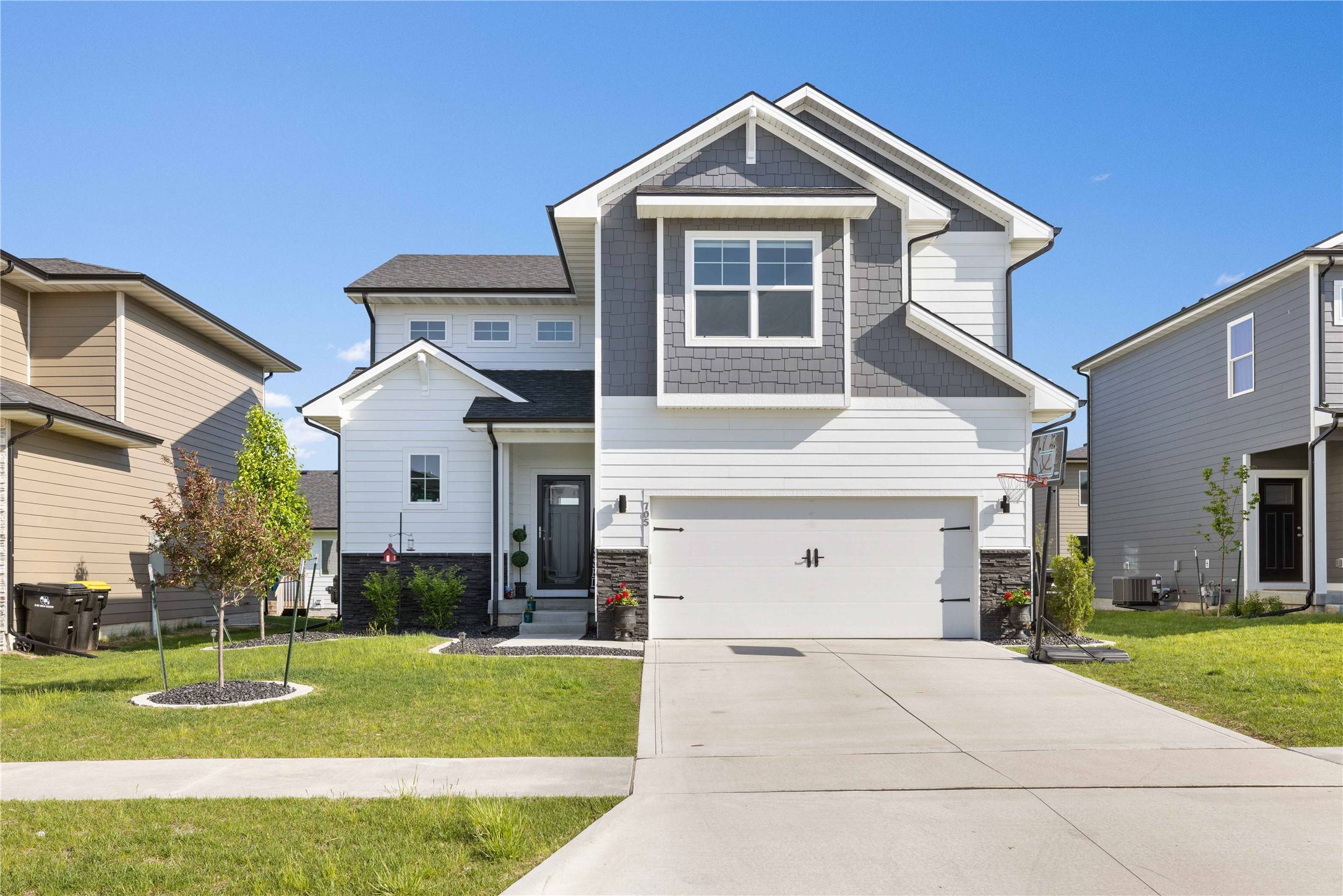 Waukee, IA 50263,705 SE Booth Avenue