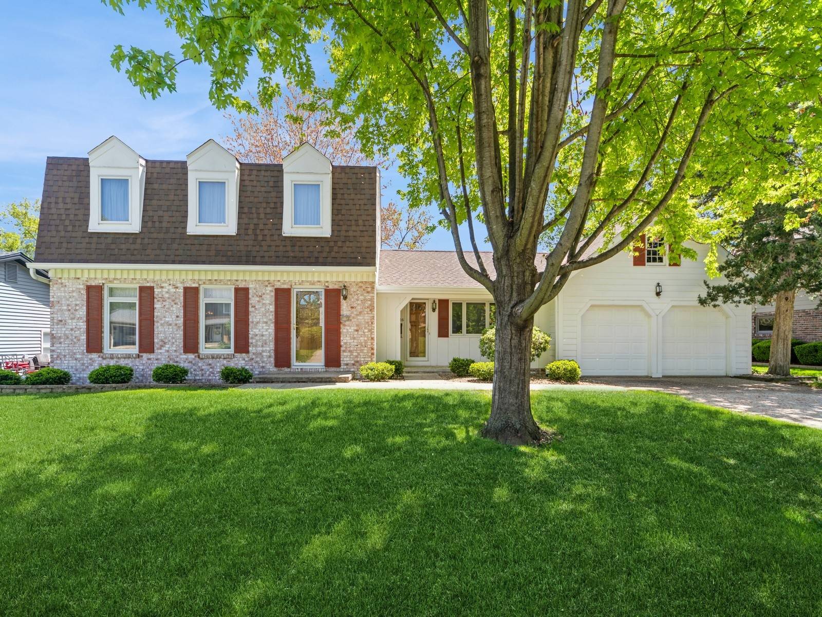 West Des Moines, IA 50265,2016 Crown Flair Drive