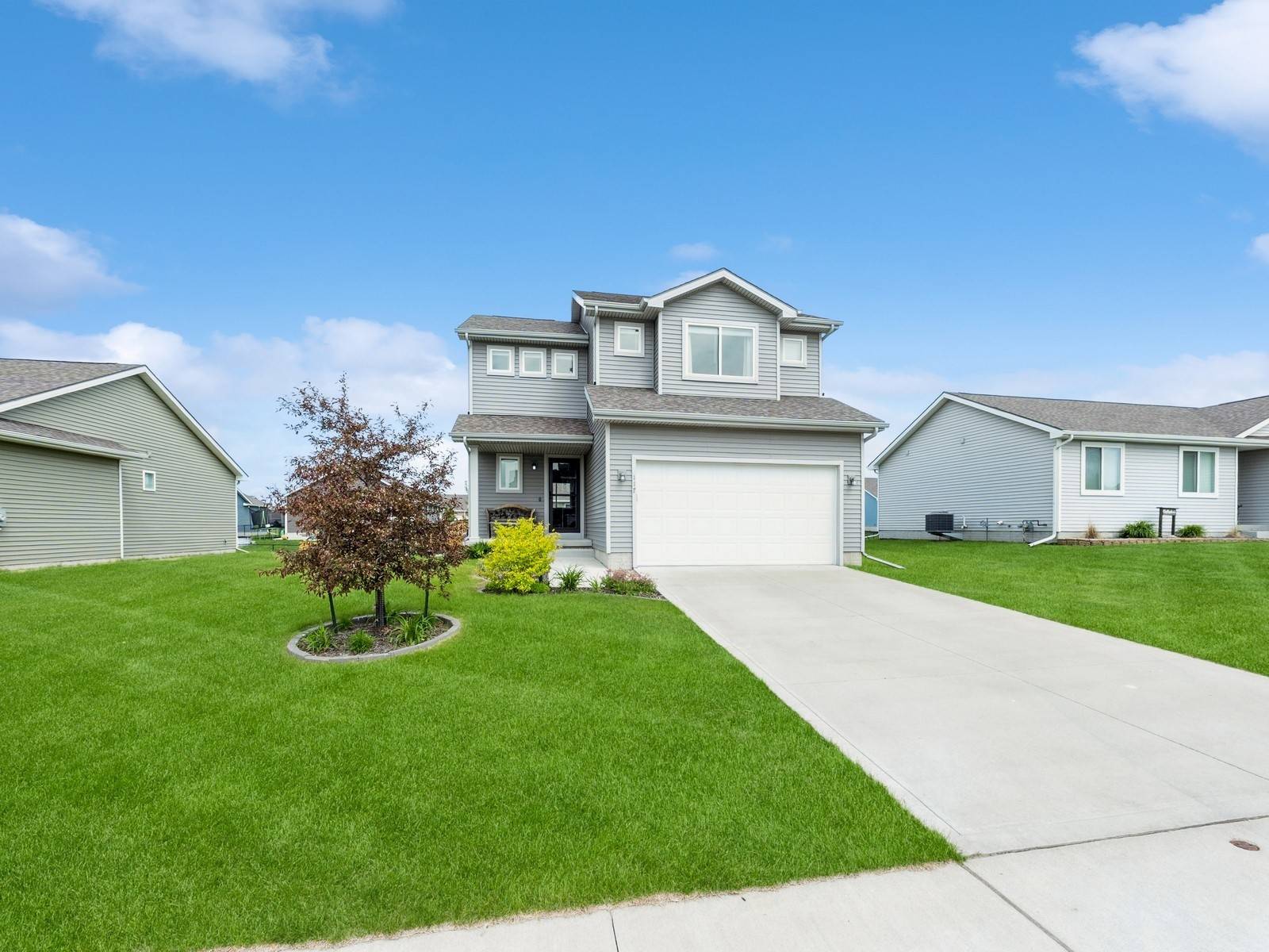 Elkhart, IA 50073,117 NE Monroe Avenue