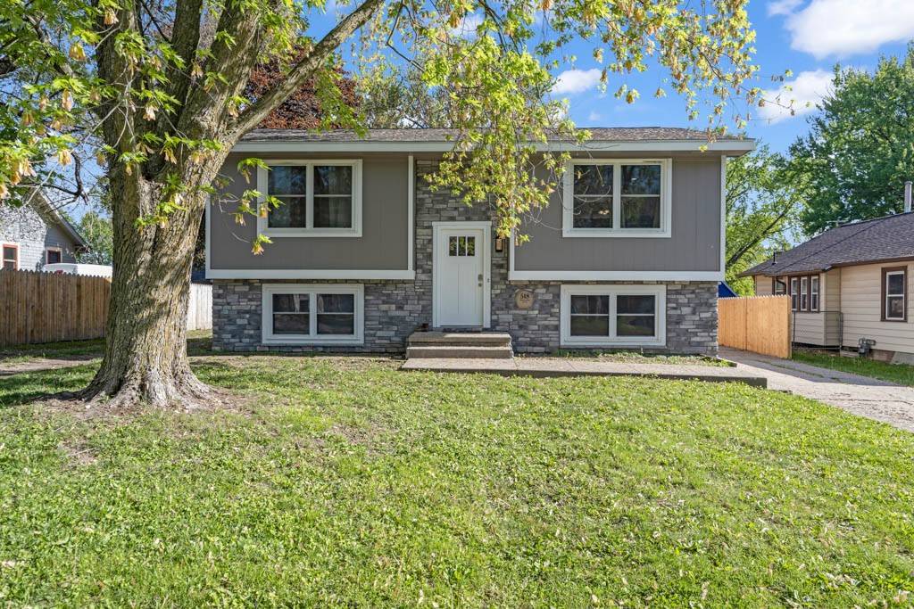 Des Moines, IA 50315,518 Maxwelton Drive