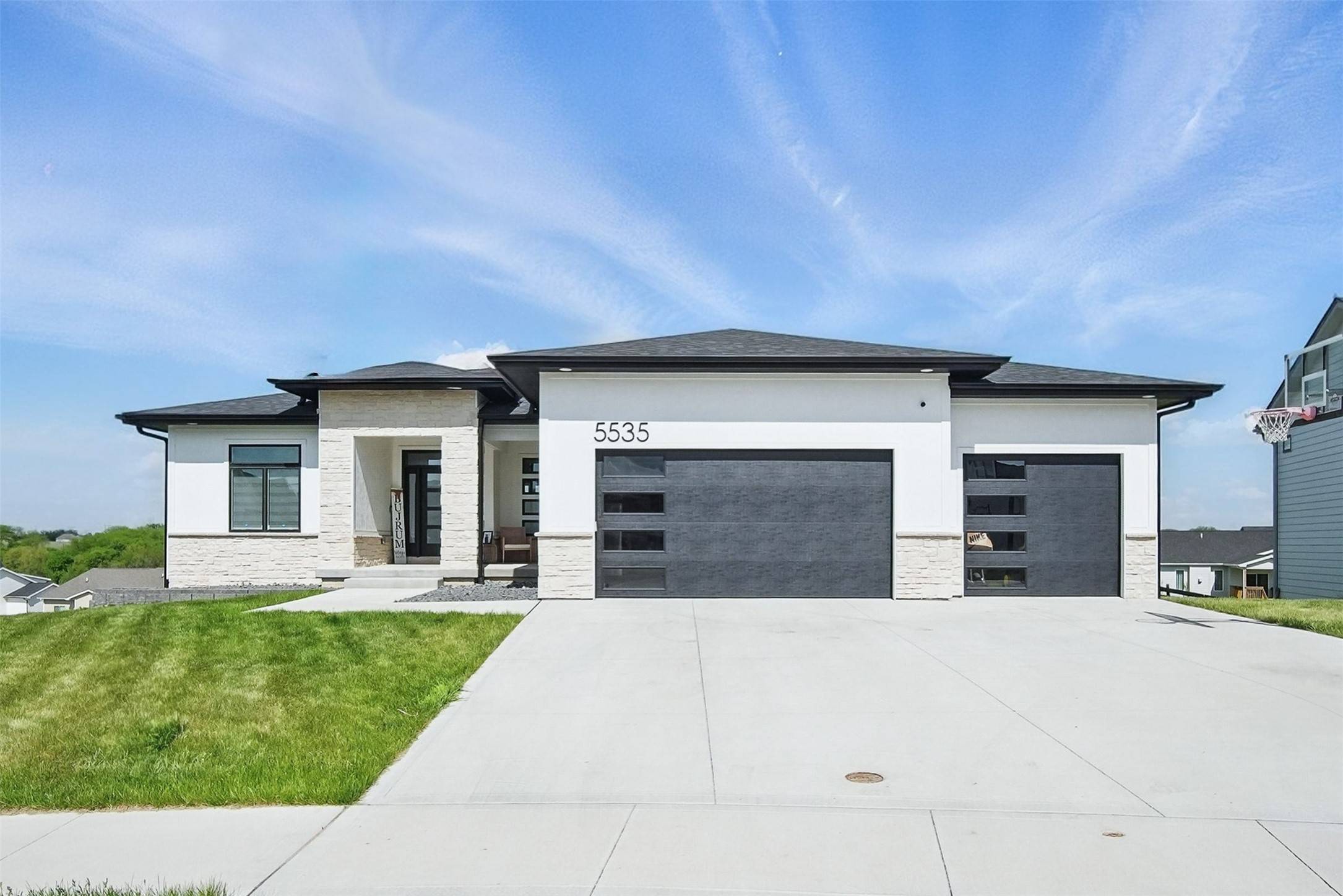 Urbandale, IA 50323,5535 164th Street