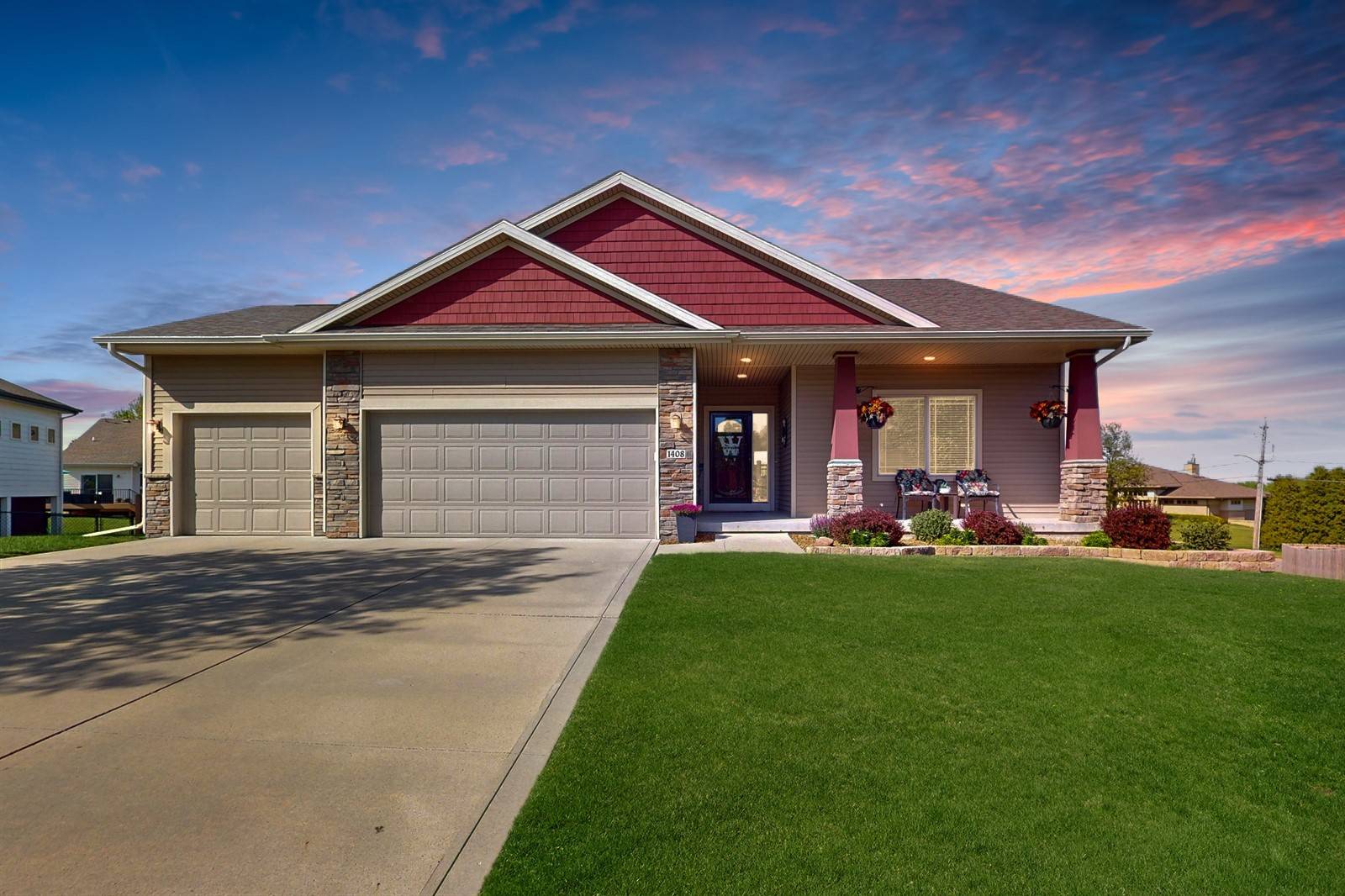 Adel, IA 50003,1408 Linden Circle
