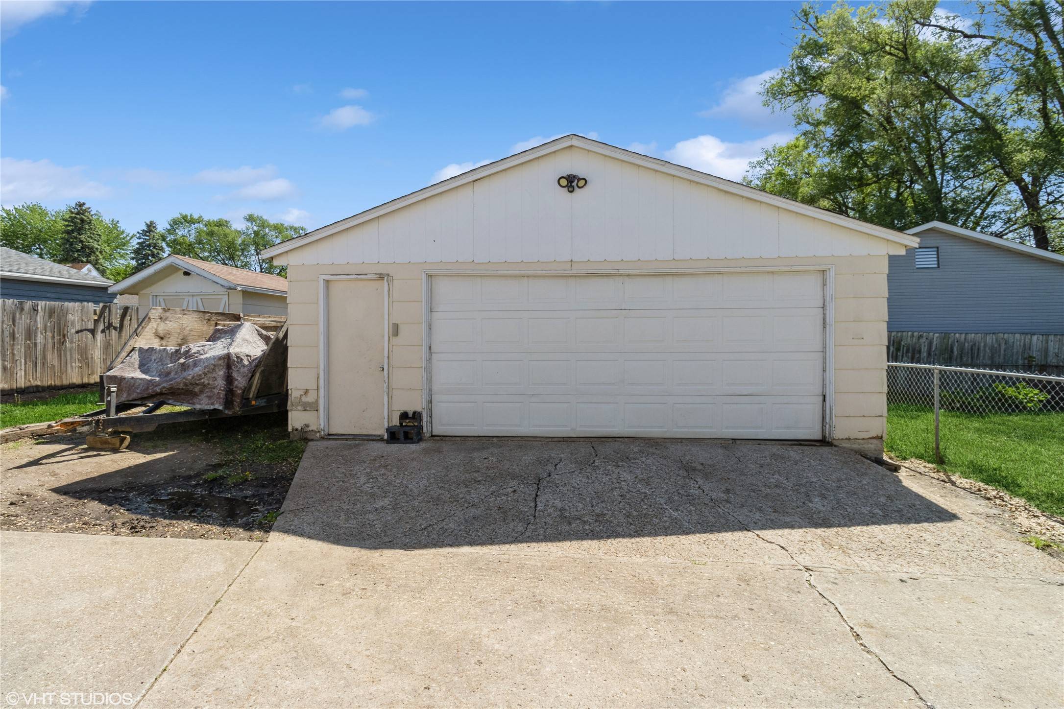Des Moines, IA 50317,2013 E 39th Court