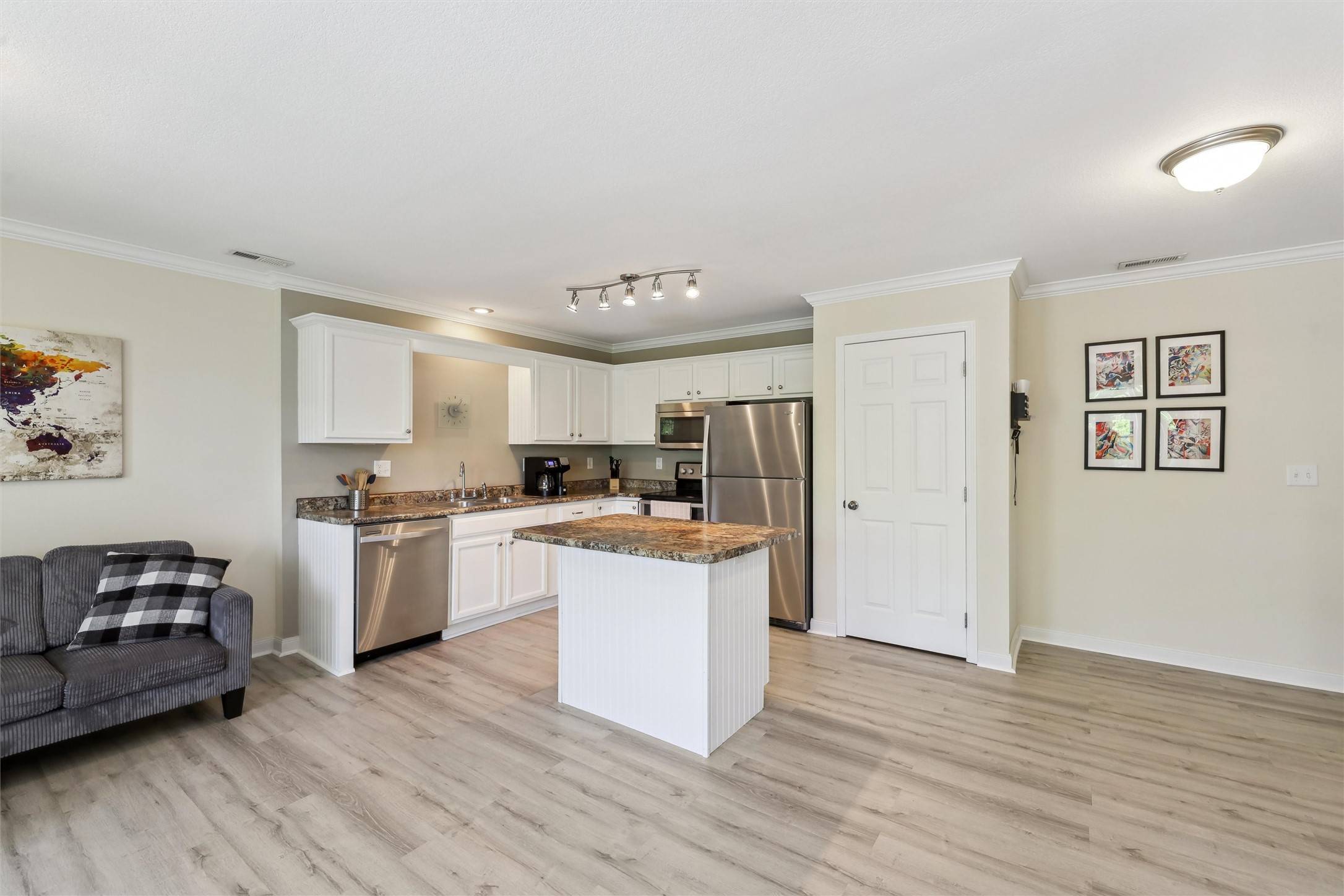 West Des Moines, IA 50266,8302 Westown Parkway #10001