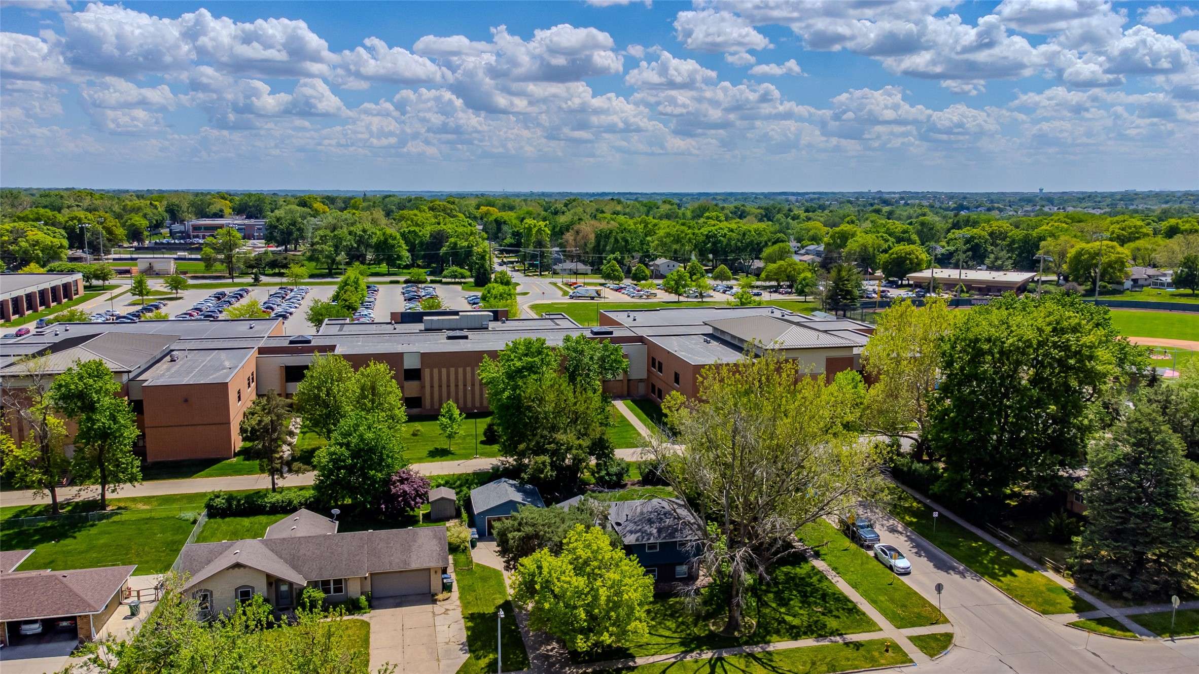 Urbandale, IA 50322,7124 Twana Drive