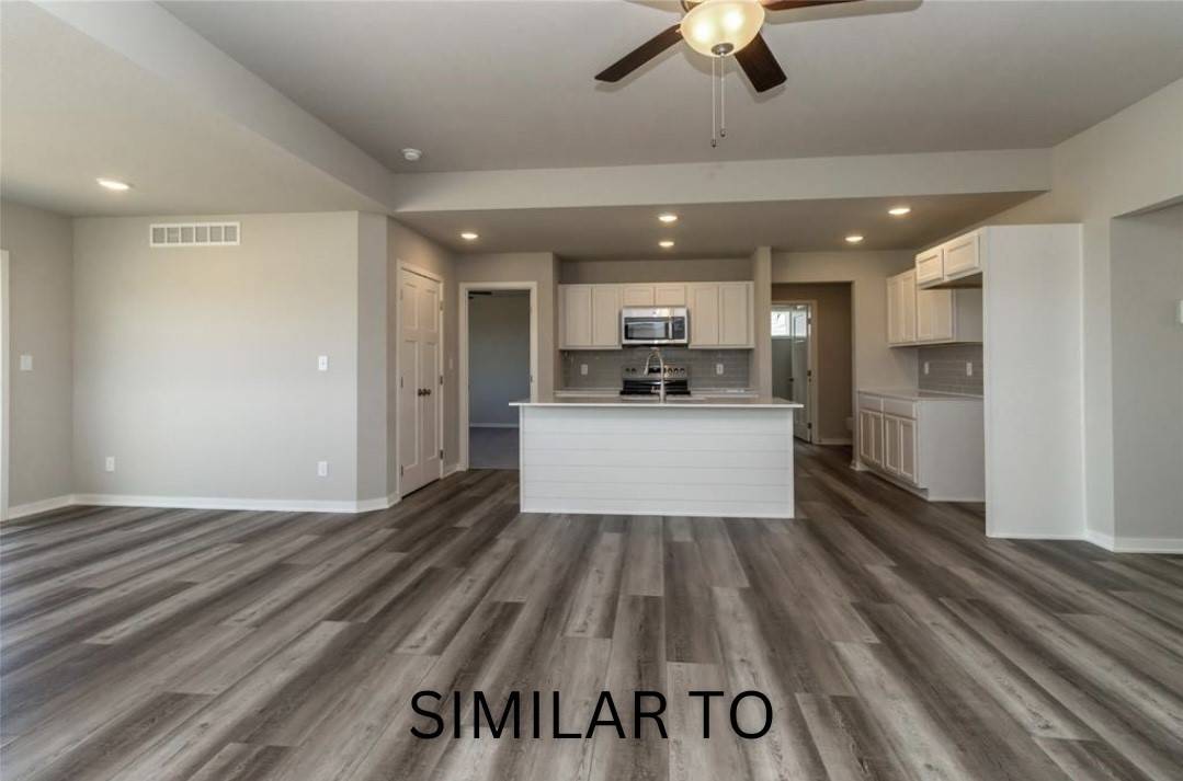 Norwalk, IA 50211,920 Spruce Avenue